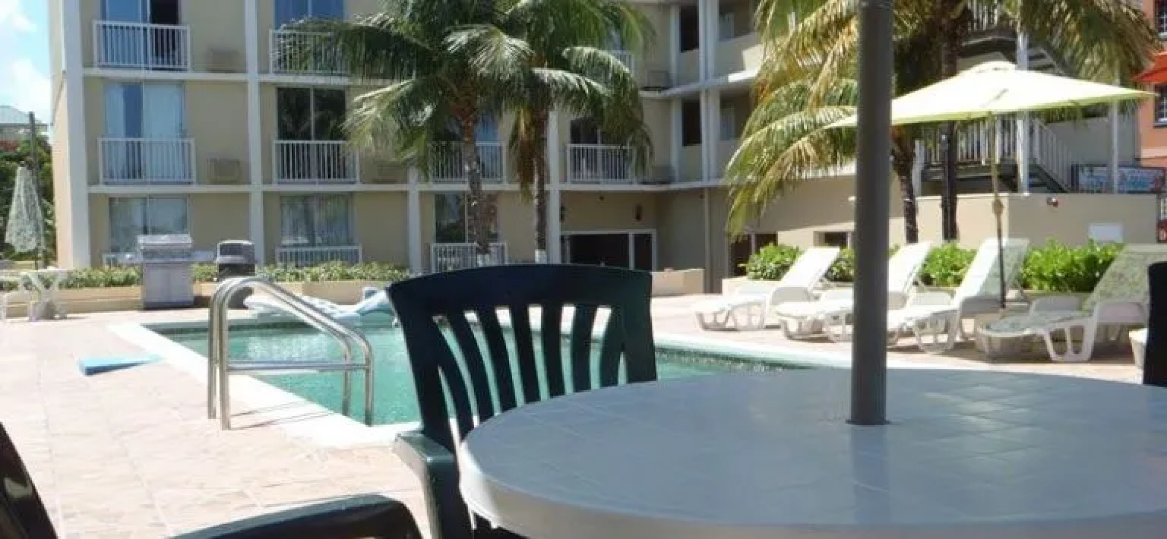 Nassau Junkanoo Beach Resort