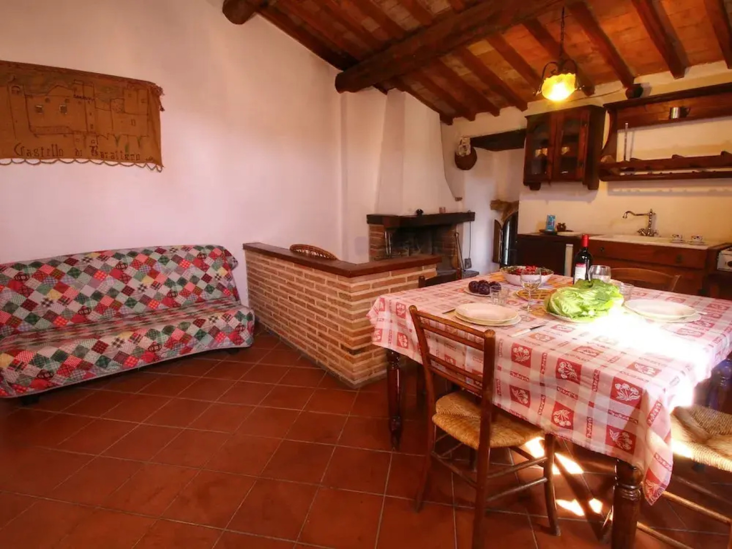 Umbria's Poolside Charm