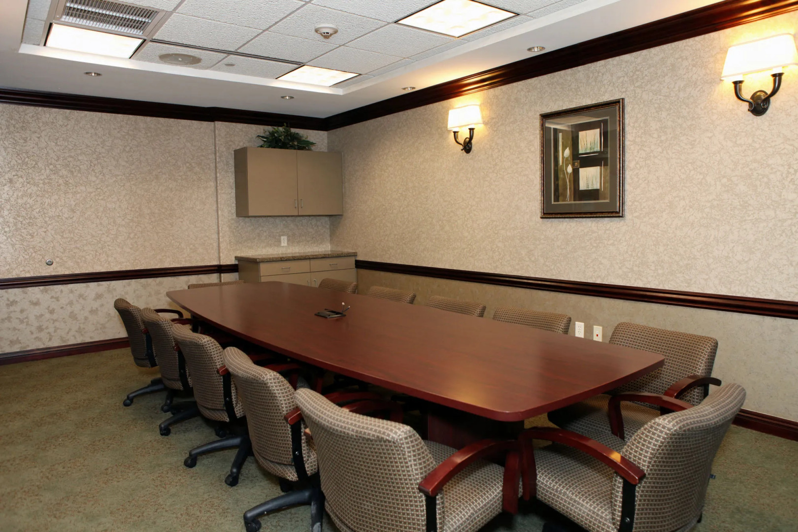 Holiday Inn Express and Suites Springfield Medical District by IHG