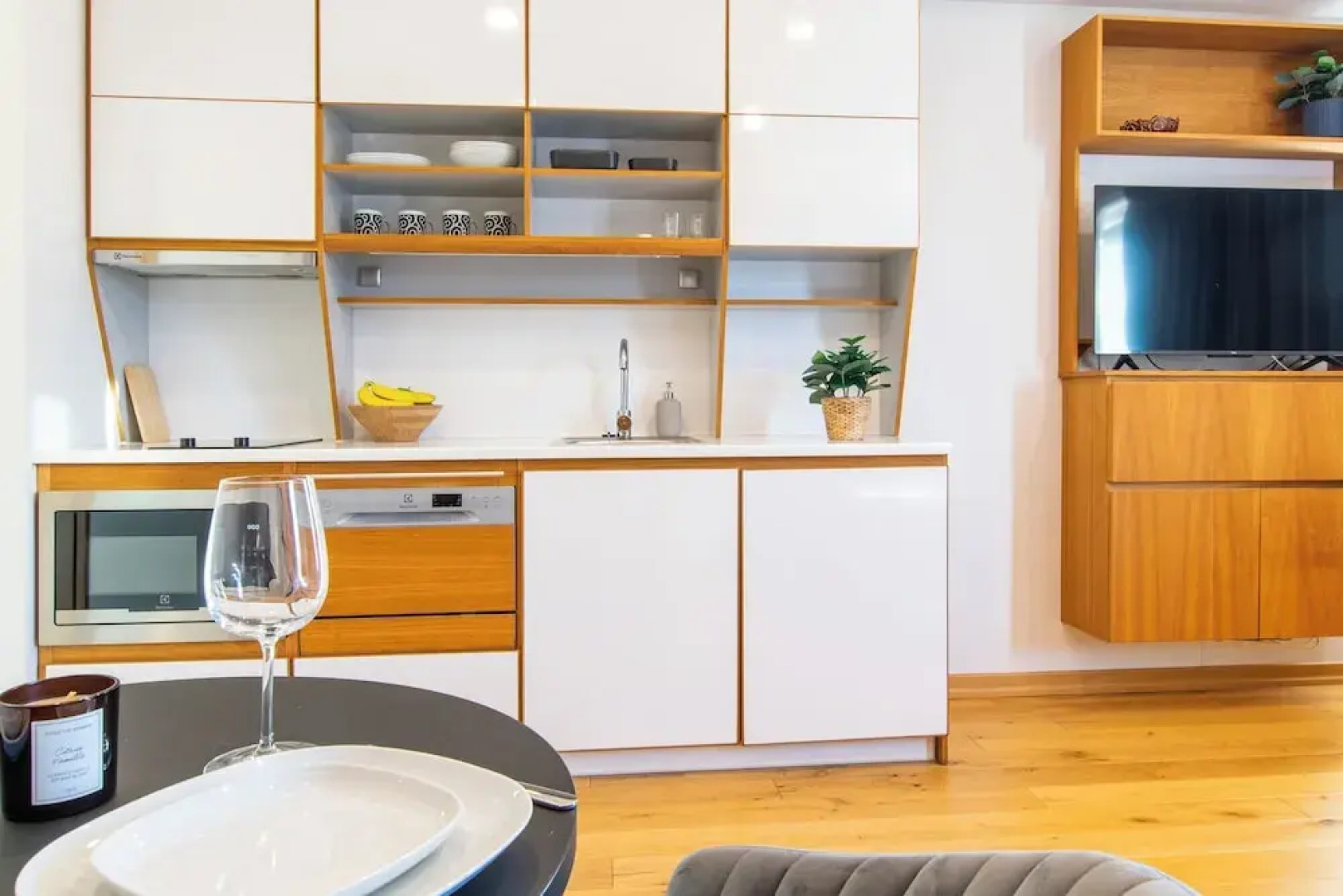 Uptown Hotel Apartments