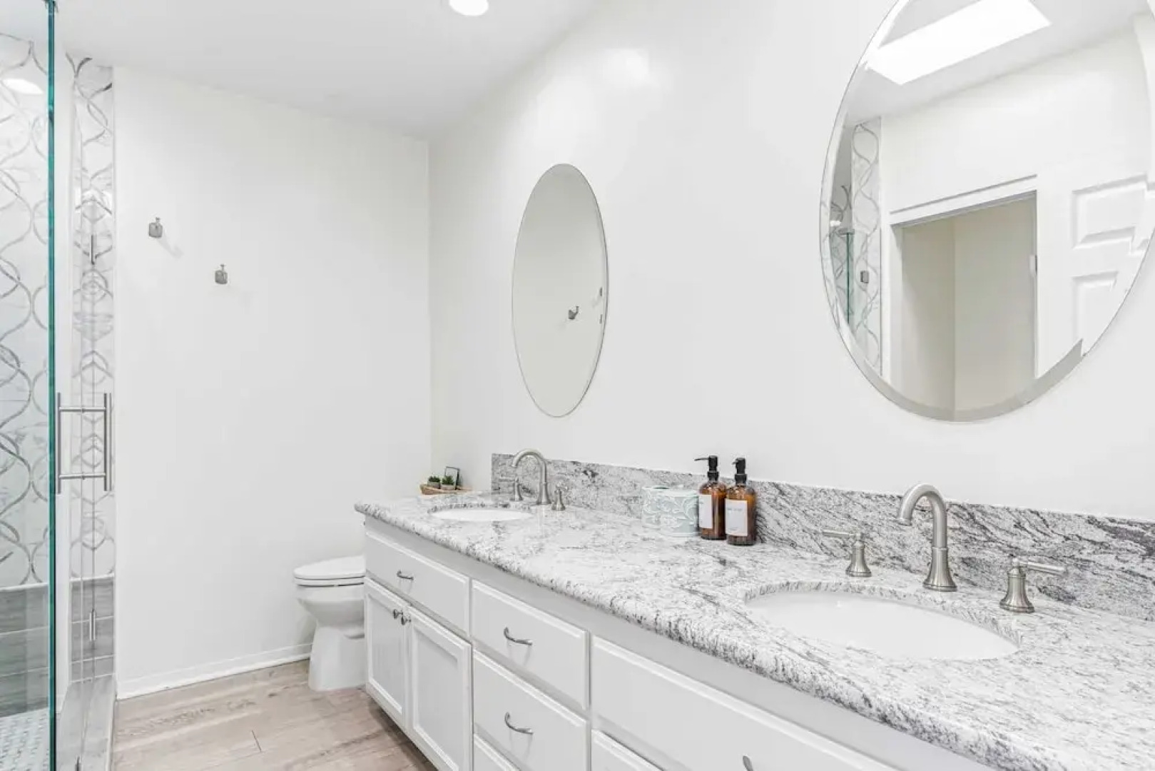 Big Rock Beach Retreat With Oceanfront Balconies, Direct Beach Access & Sweeping Sunset Views Pacific Coast Outlook by Avantstay