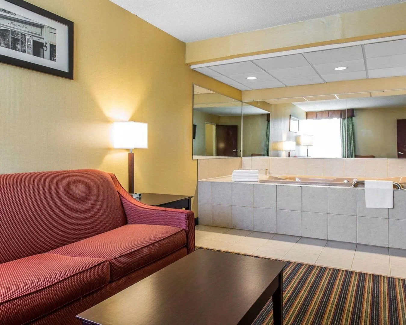 Comfort Inn & Suites East Hartford - Hartford