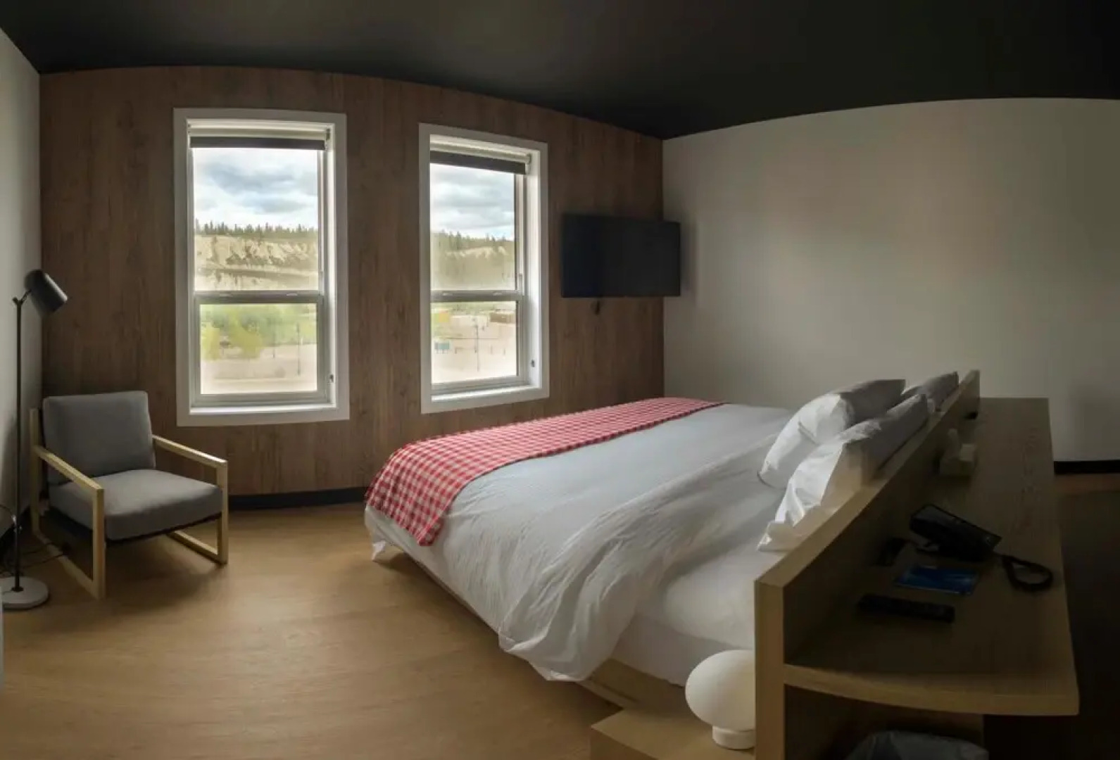 Raven Inn Whitehorse