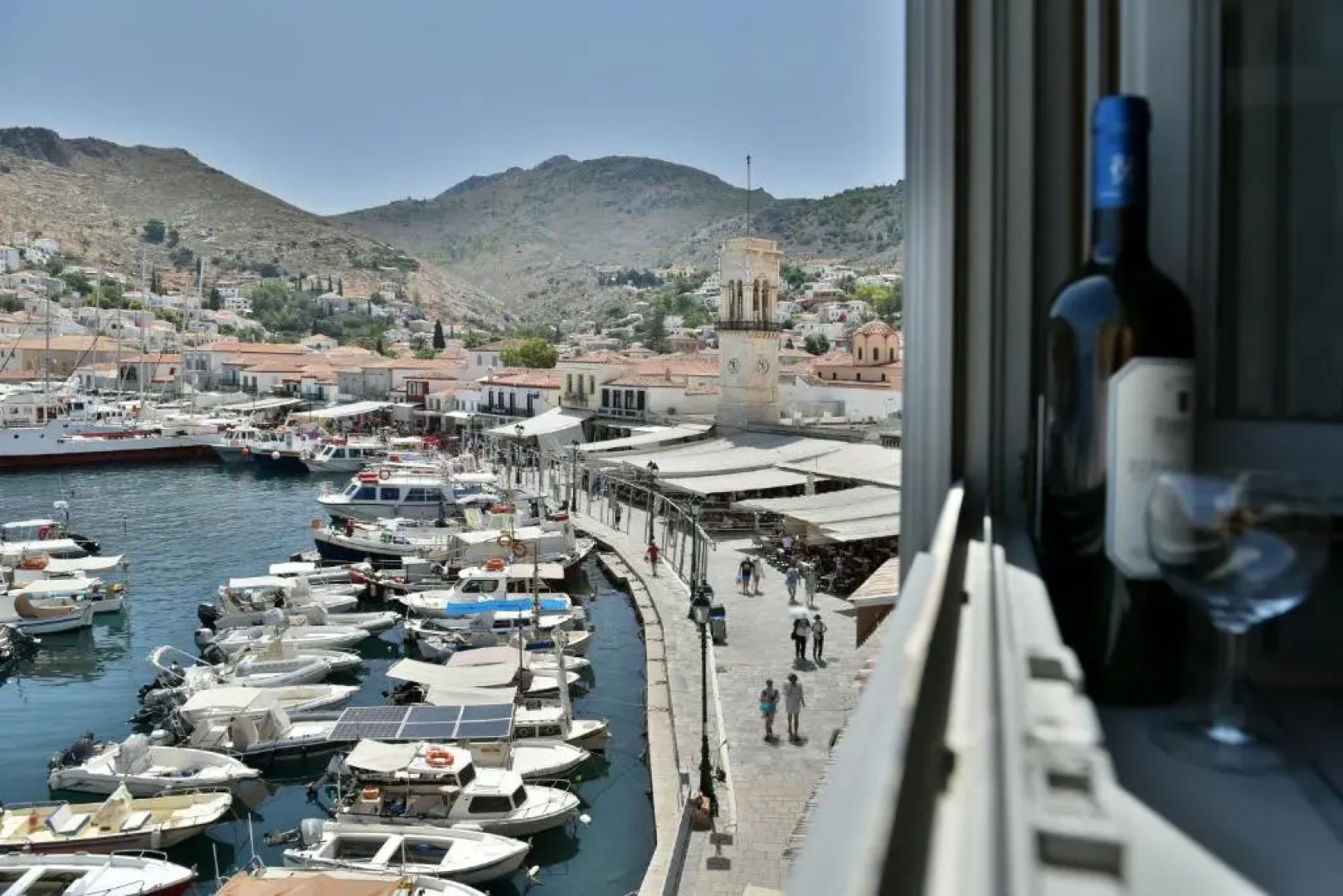 On The Port Mansion studio