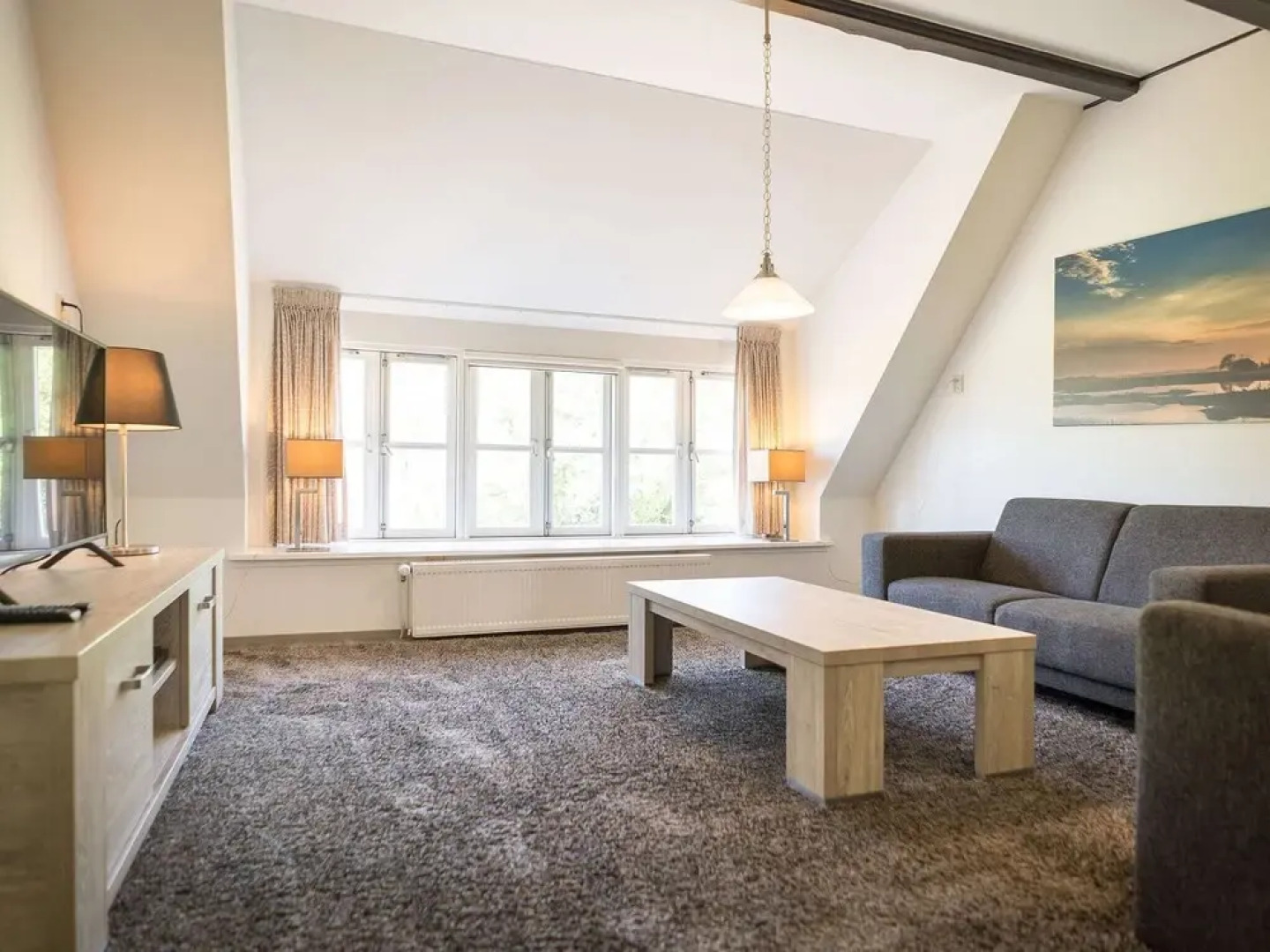 Farmhouse Apartment Near De Slufter