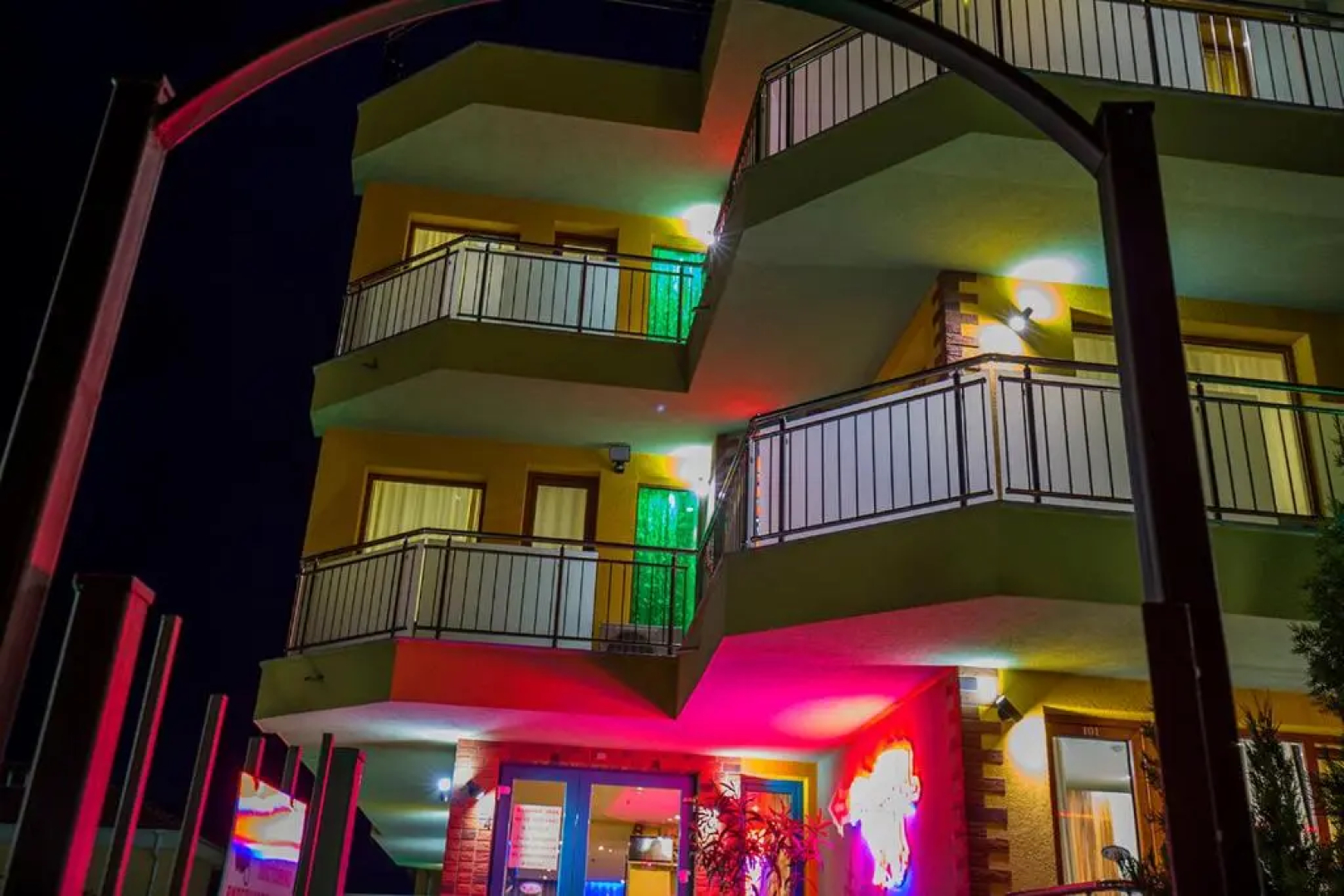 JBH Hotel