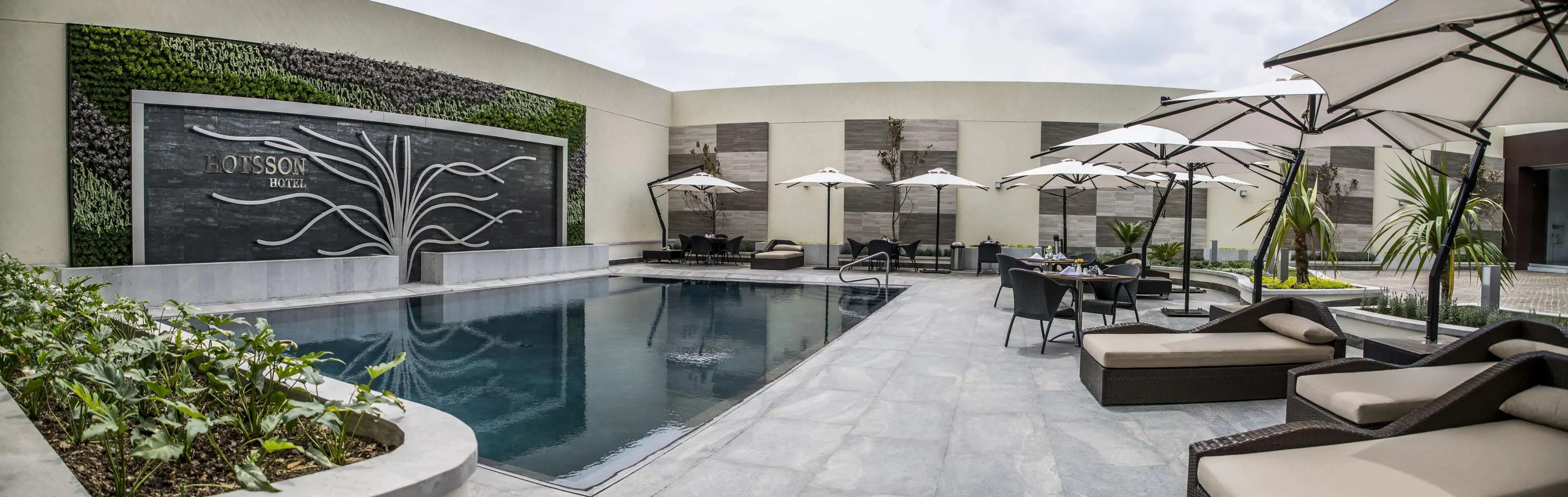 HS HOTSSON Hotel Irapuato