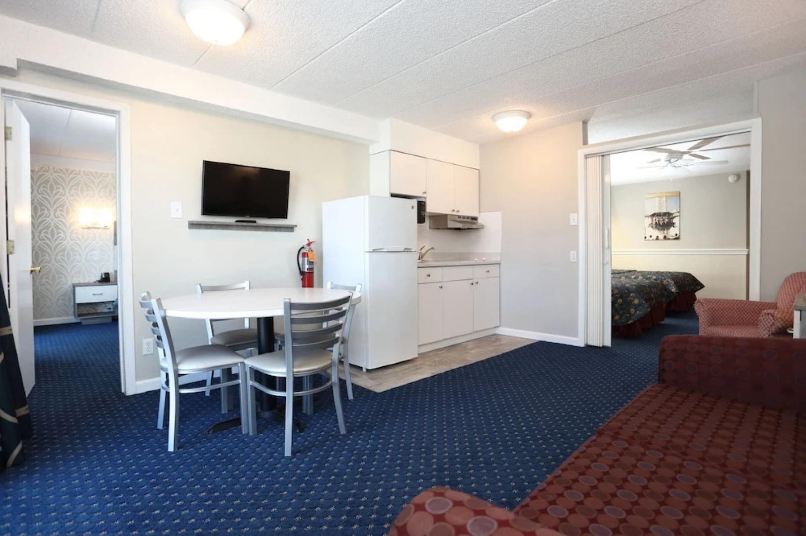 Adventurer Oceanfront Inn