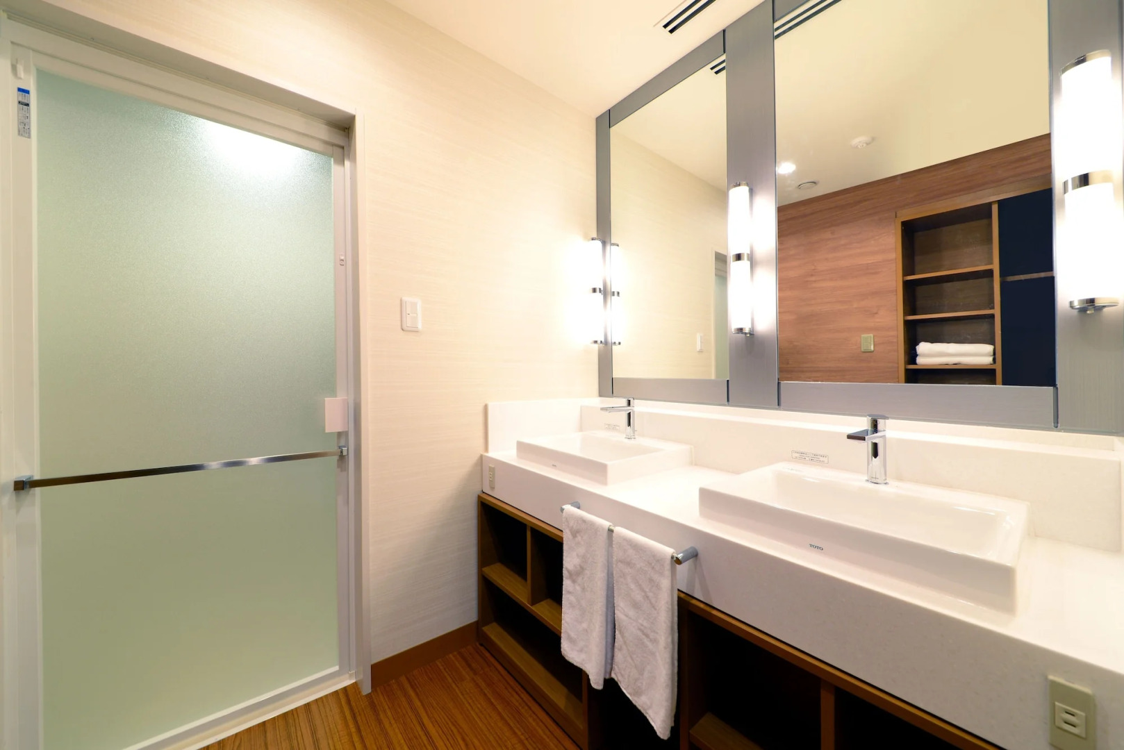 Vessel Hotel Campana Okinawa