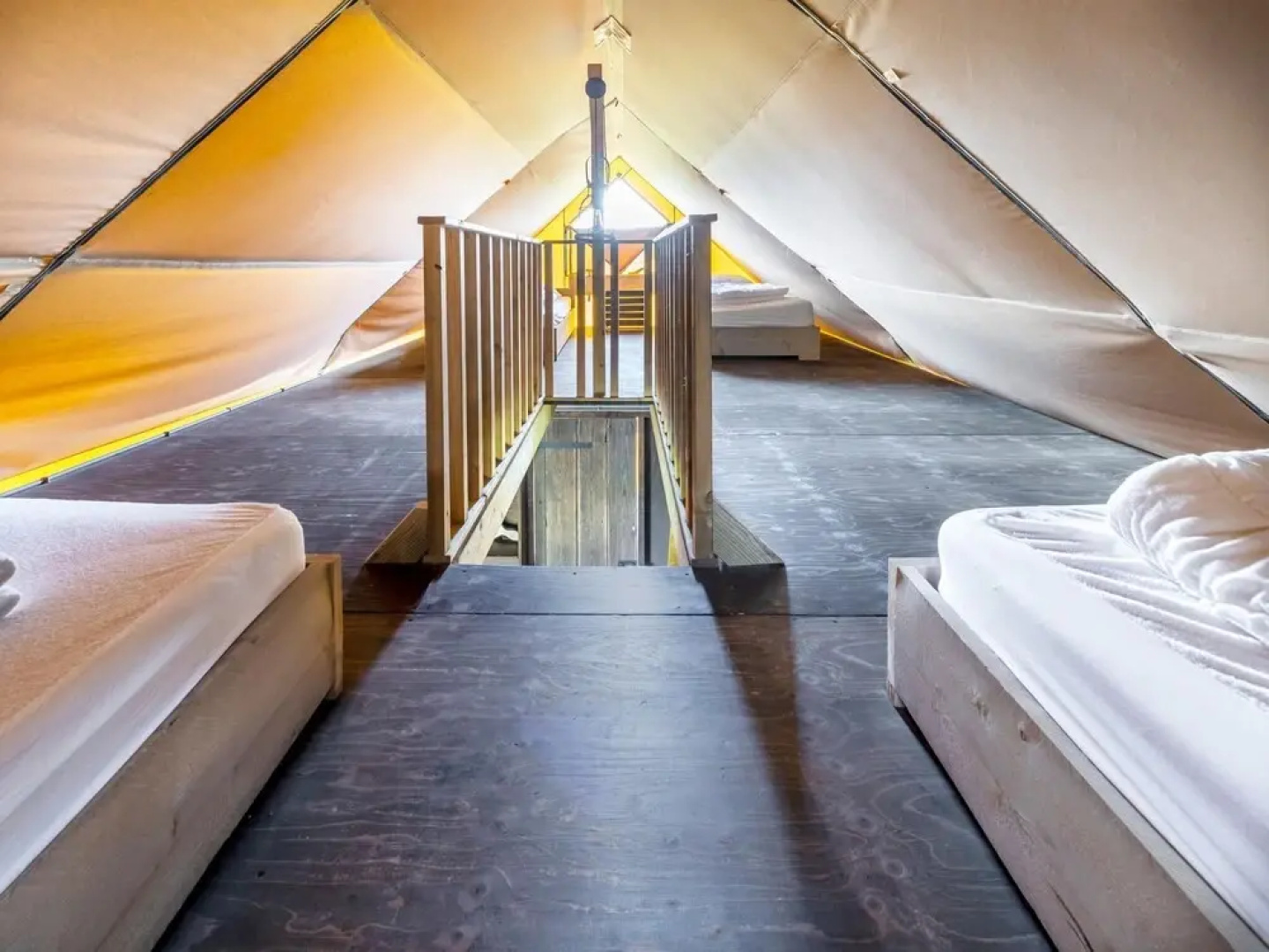 Unique Beach Lodge for 8 People near Beach, Sea, & Village