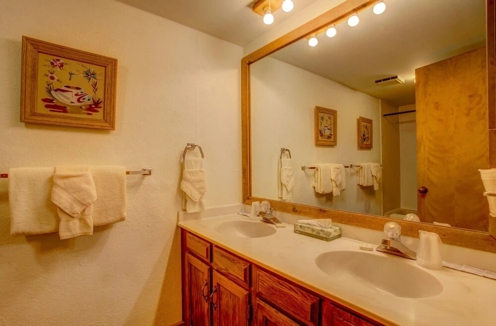 207 Point Dillon 2 Bedrooms 2 Bathrooms Condo