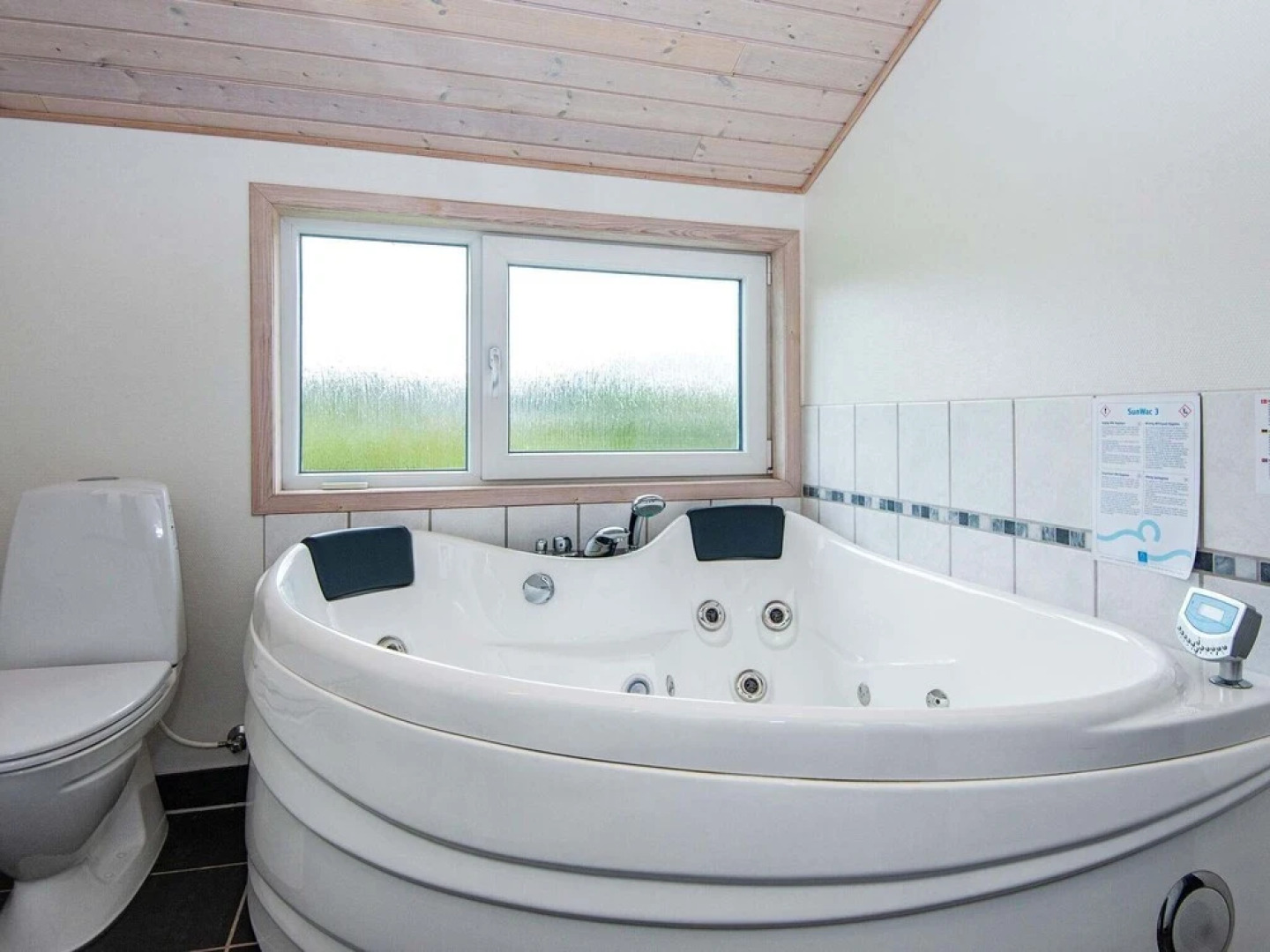 Quaint Holiday Home in Hemmet Jutland With Indoor Whirlpool