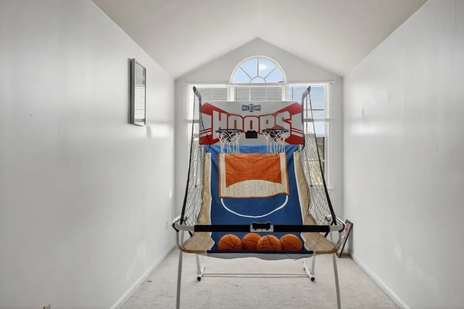 Cozy Pikesville Penthouse With Basketball Arcade 2 Bedroom Condo