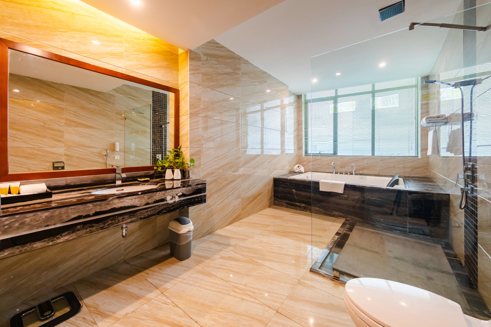 Muong Thanh Luxury Quang Ninh Hotel