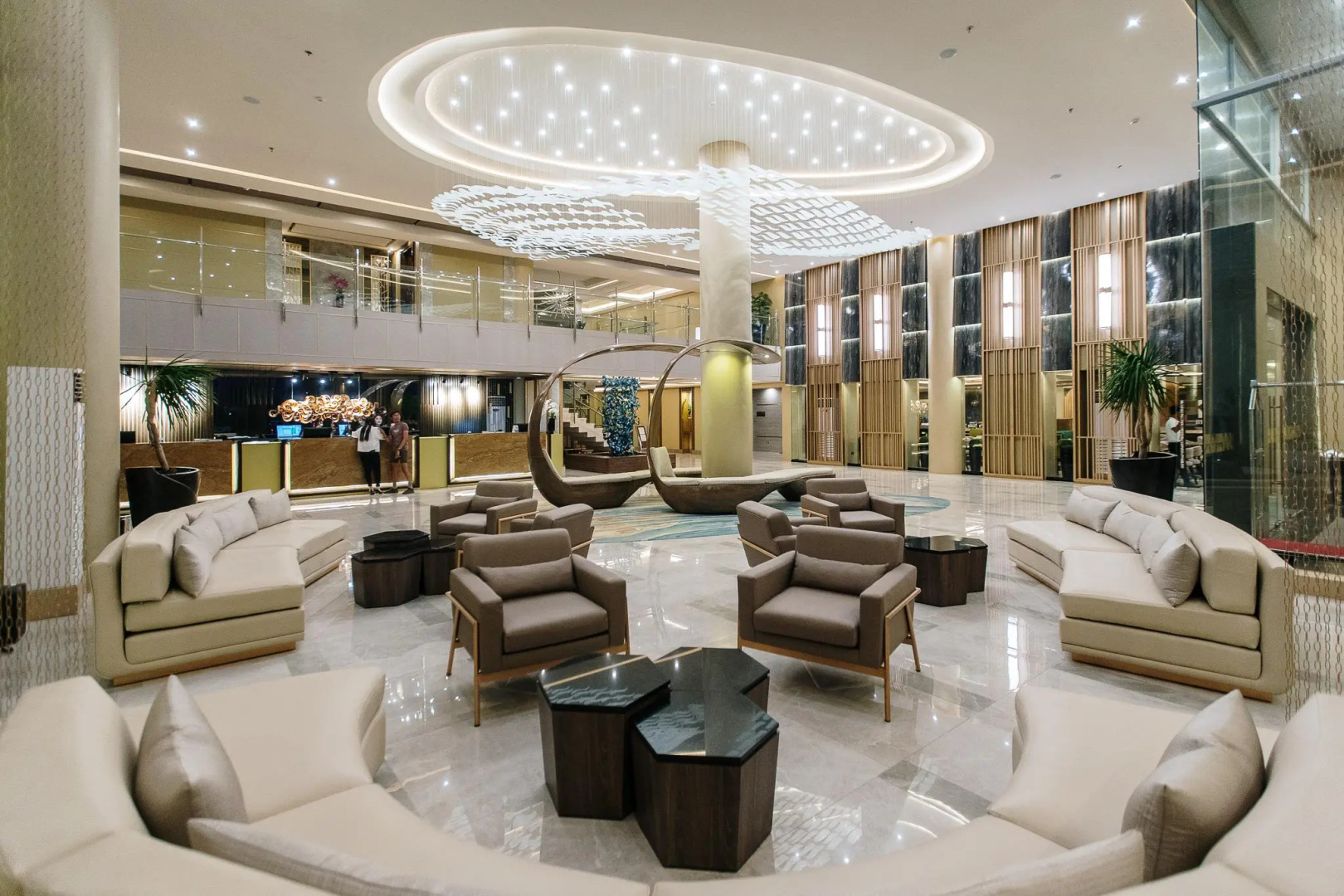 Zuri Hotel