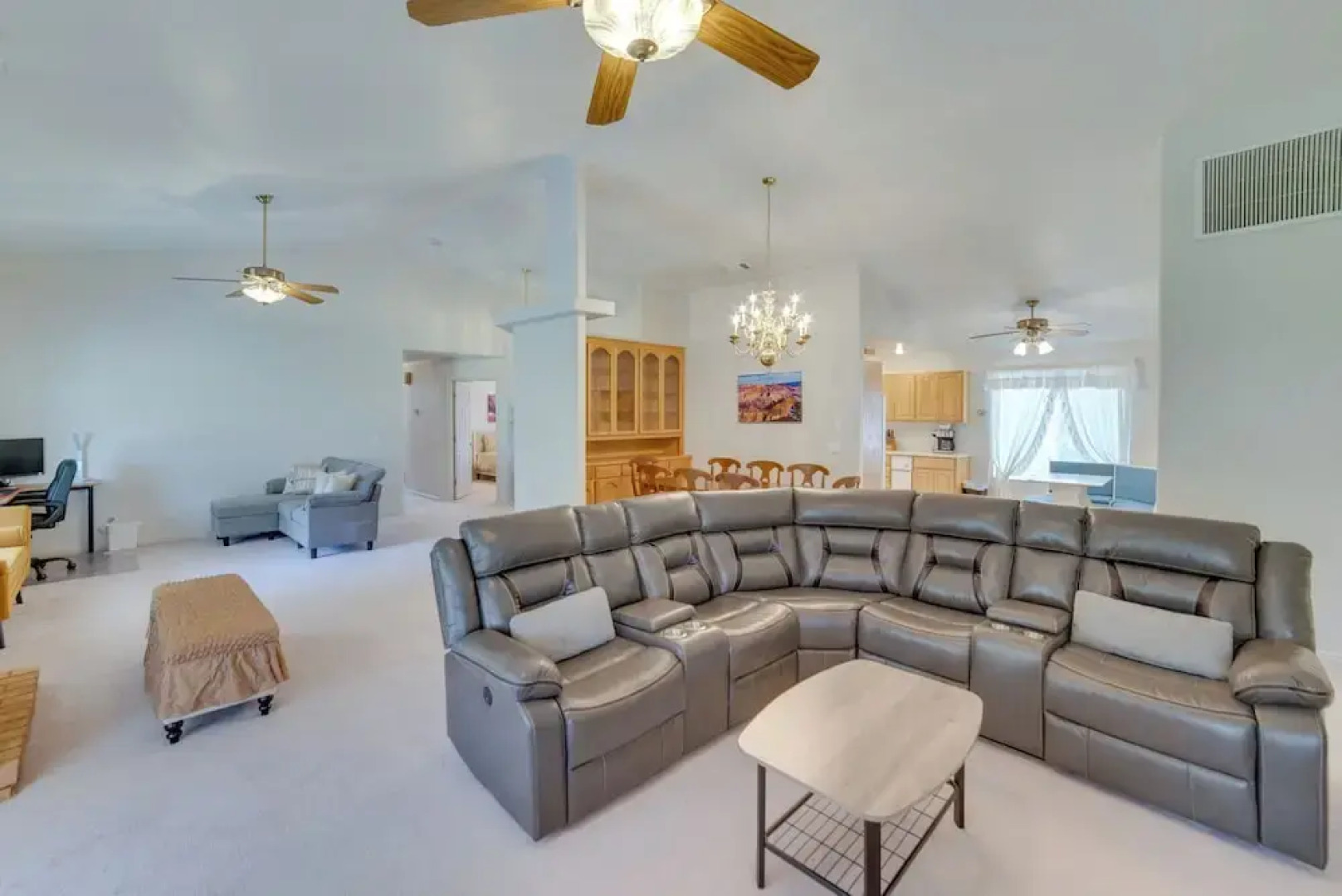 3 Mi to Lake Powell: Home w/ Patio & Waterfall