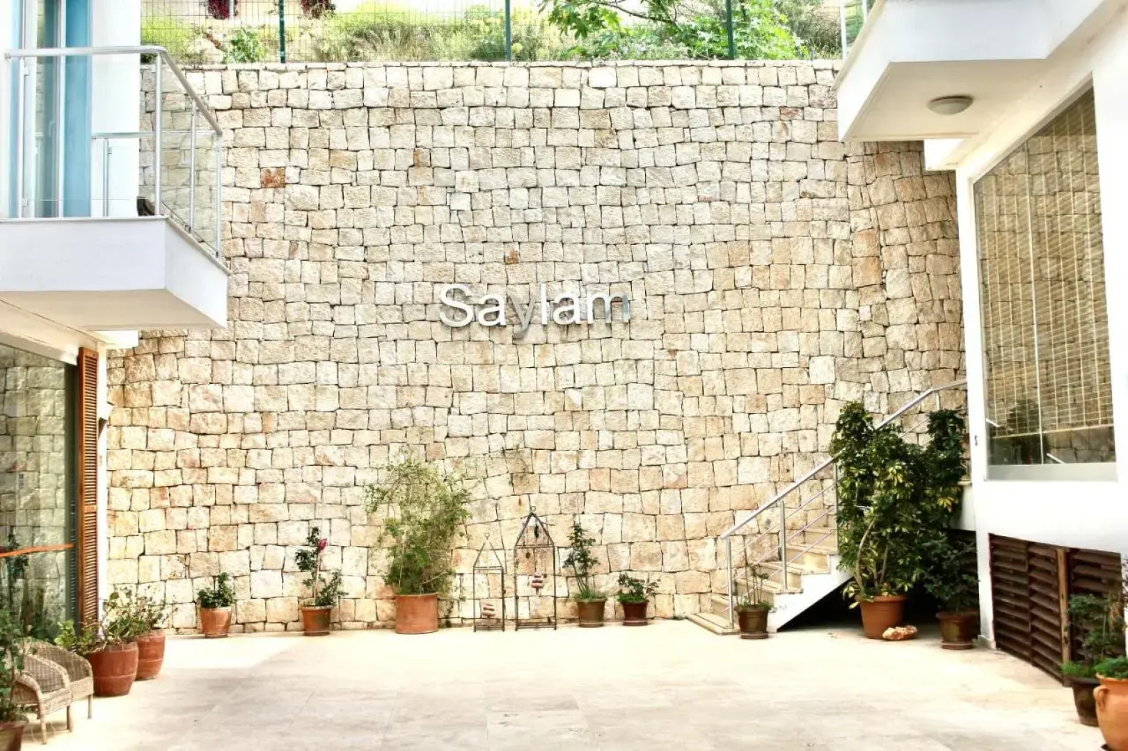 Saylam Suites