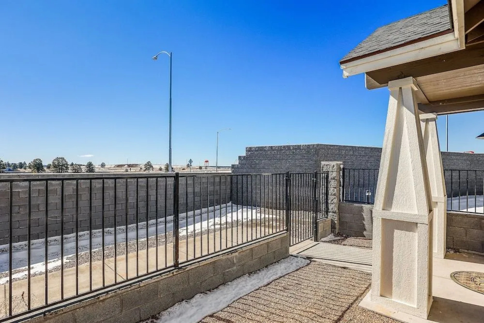 Bliss Flagstaff 55 3 Bedroom Townhouse by RedAwning