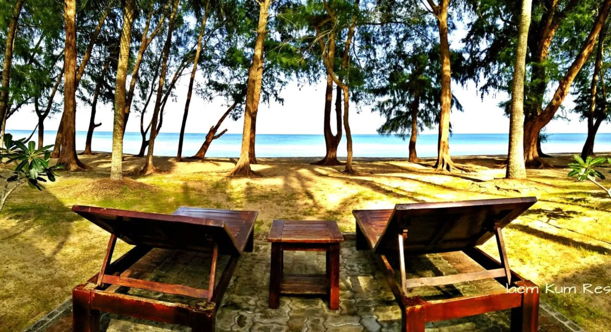 Laem Kum Beach Resort & Seafood