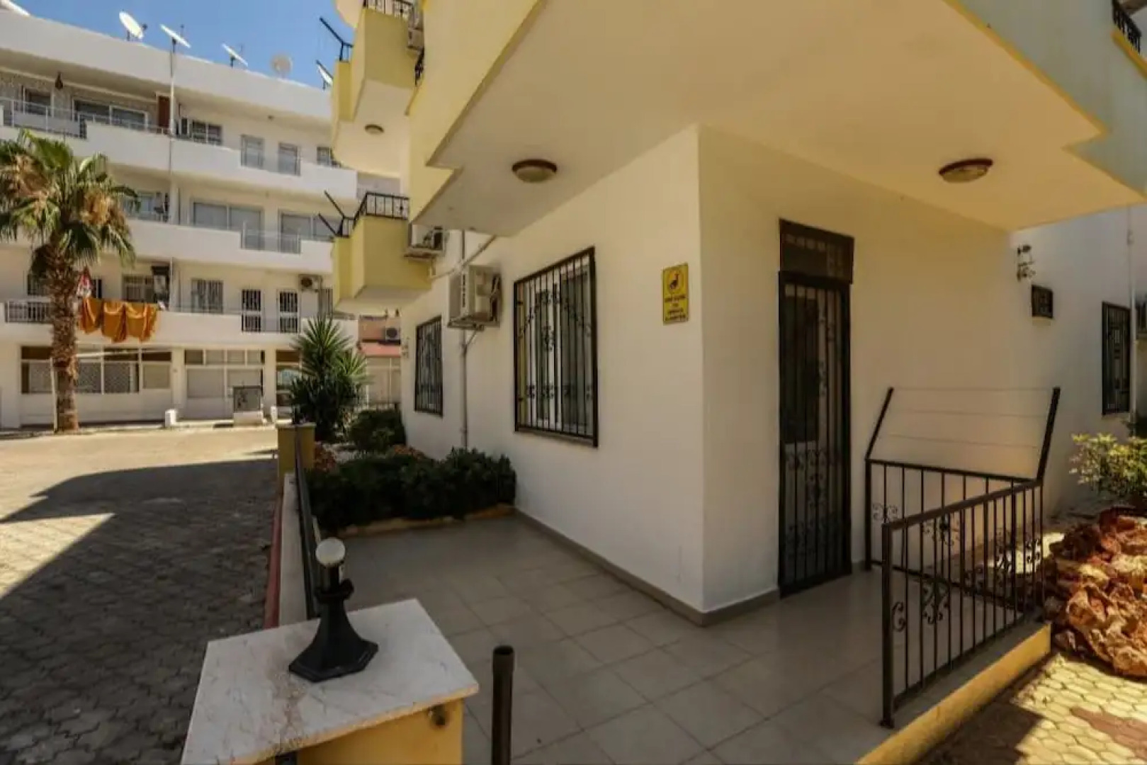 Kizkalesi Sari Konak Apart Otel