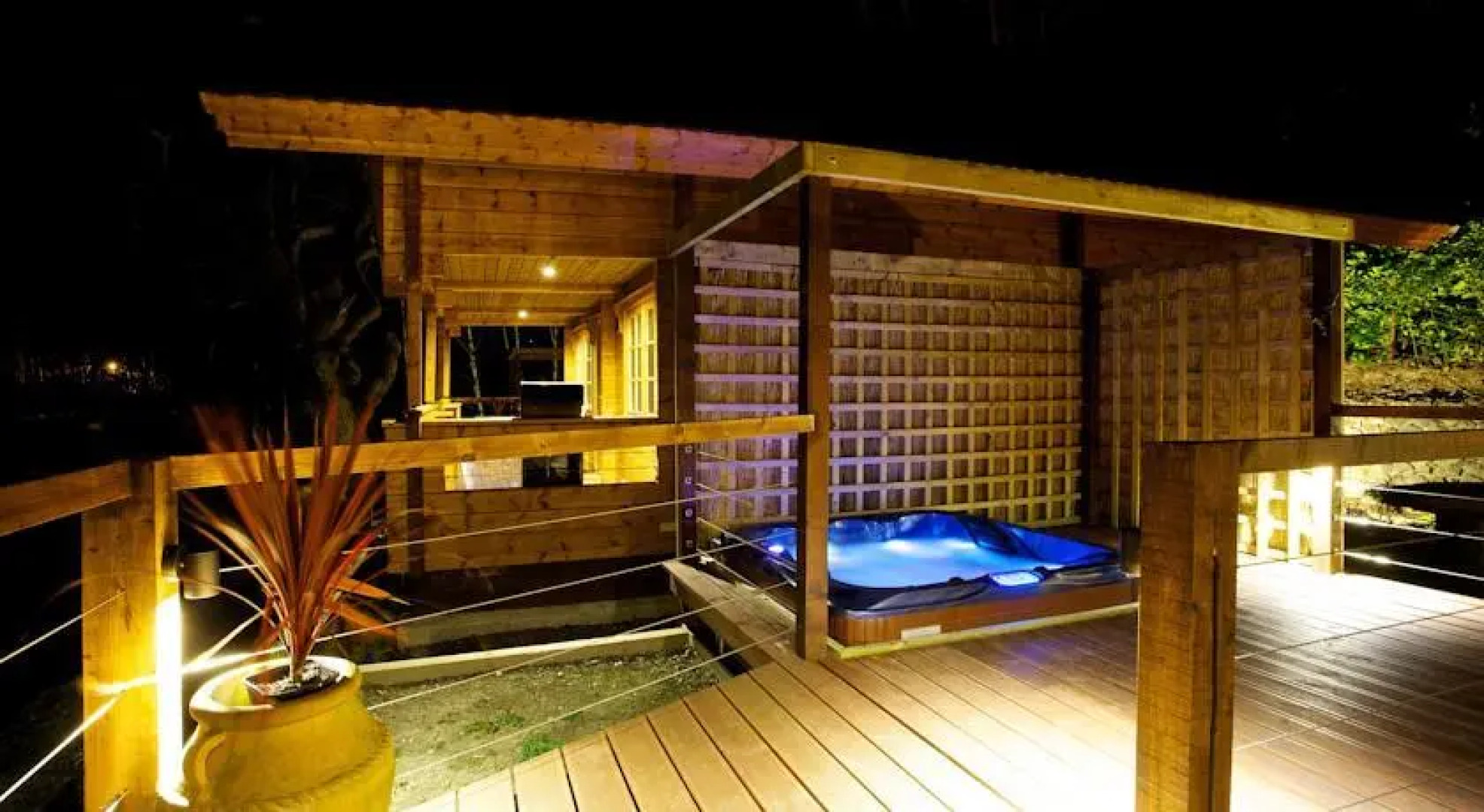 Coed-Y-Glyn Log Cabins