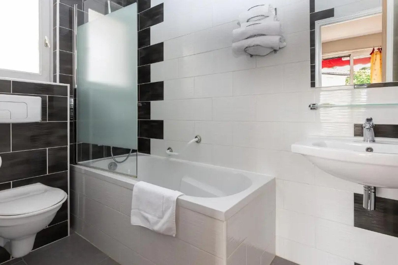 LOGIS Hotel Le Rond Point