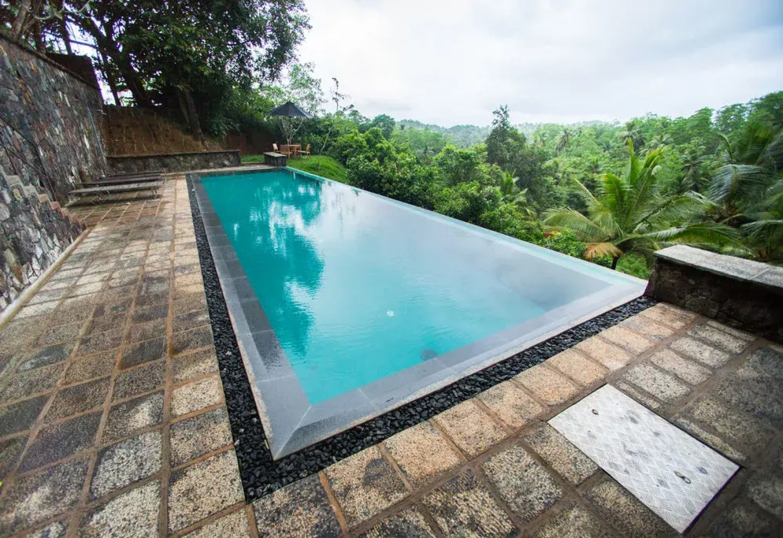 Mirissa Hills Resort