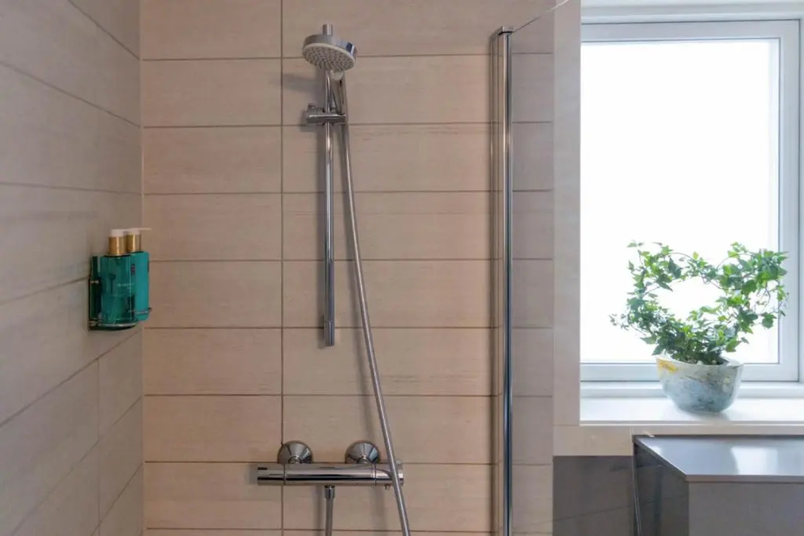 May's Apartments by May's