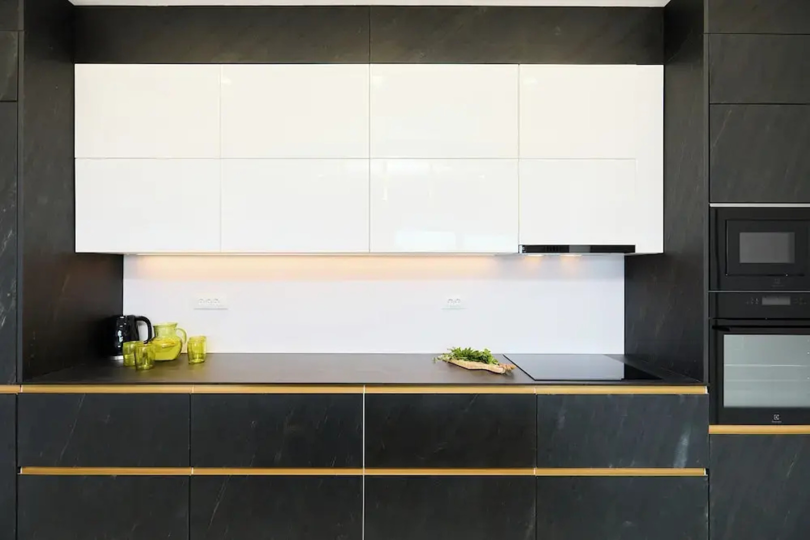 Hedera Estate, Hedera A25