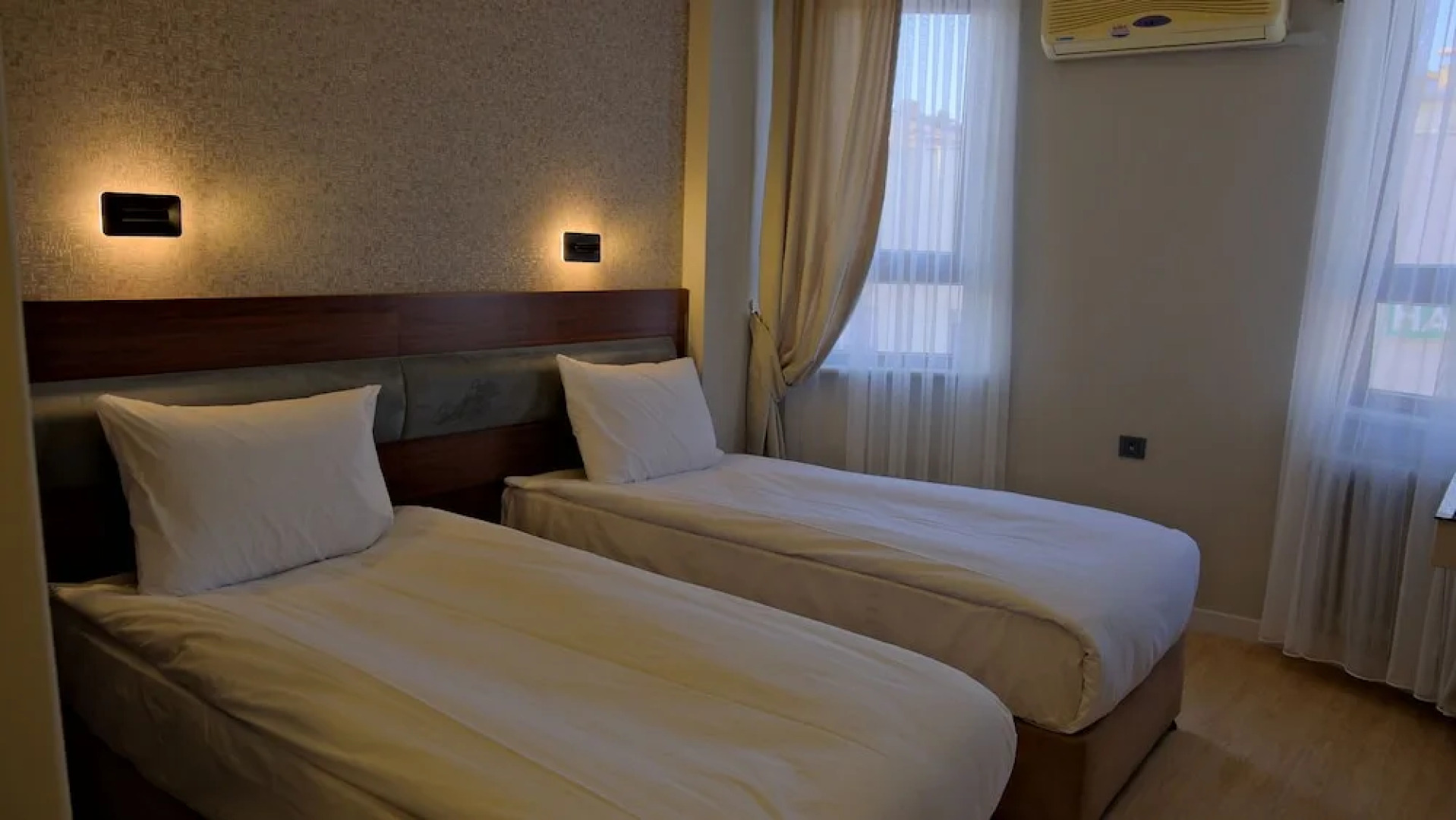 Zerci̇ty Otel