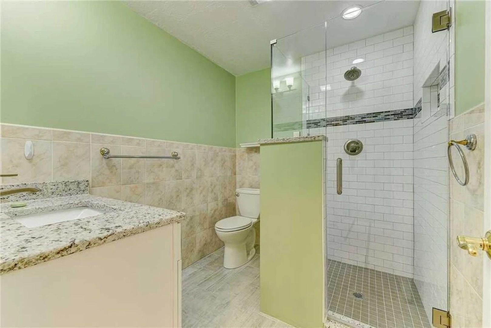 Island Retreat, Beach Front, 4 Bedrooms, Sleeps 12