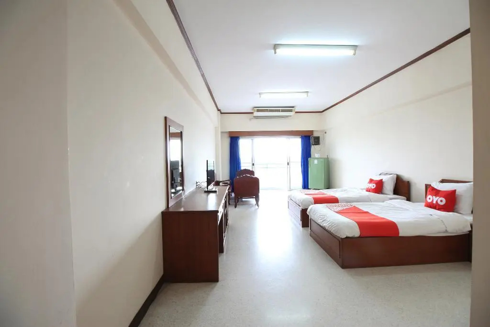 OYO 247 Diamond Place