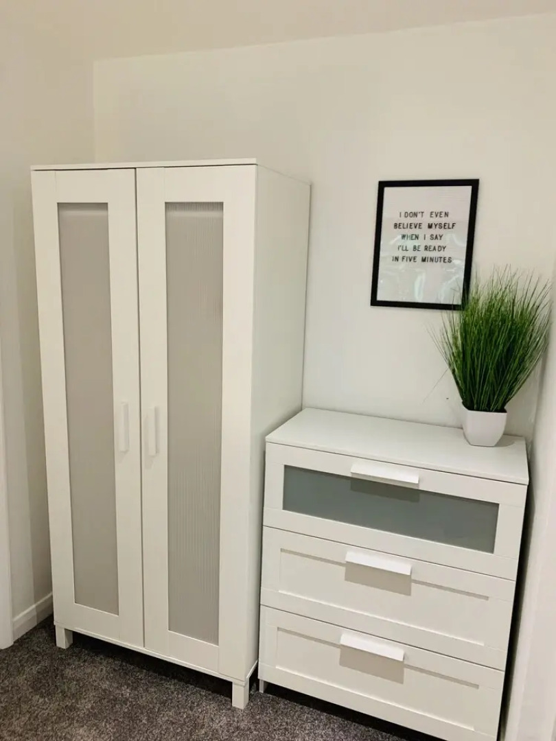 SA Today Farnham with Fibre Wi-Fi & Netflix