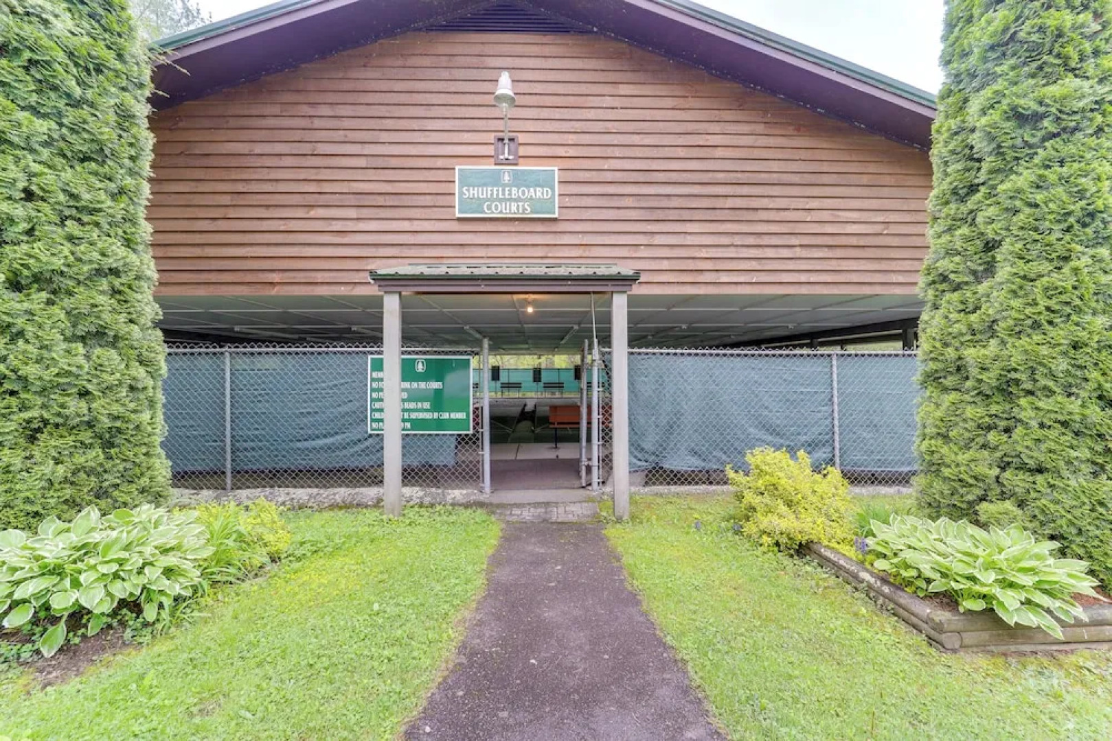 9 Mi to Sugar Mountain: Newland Cabin w/ Fire Pit!