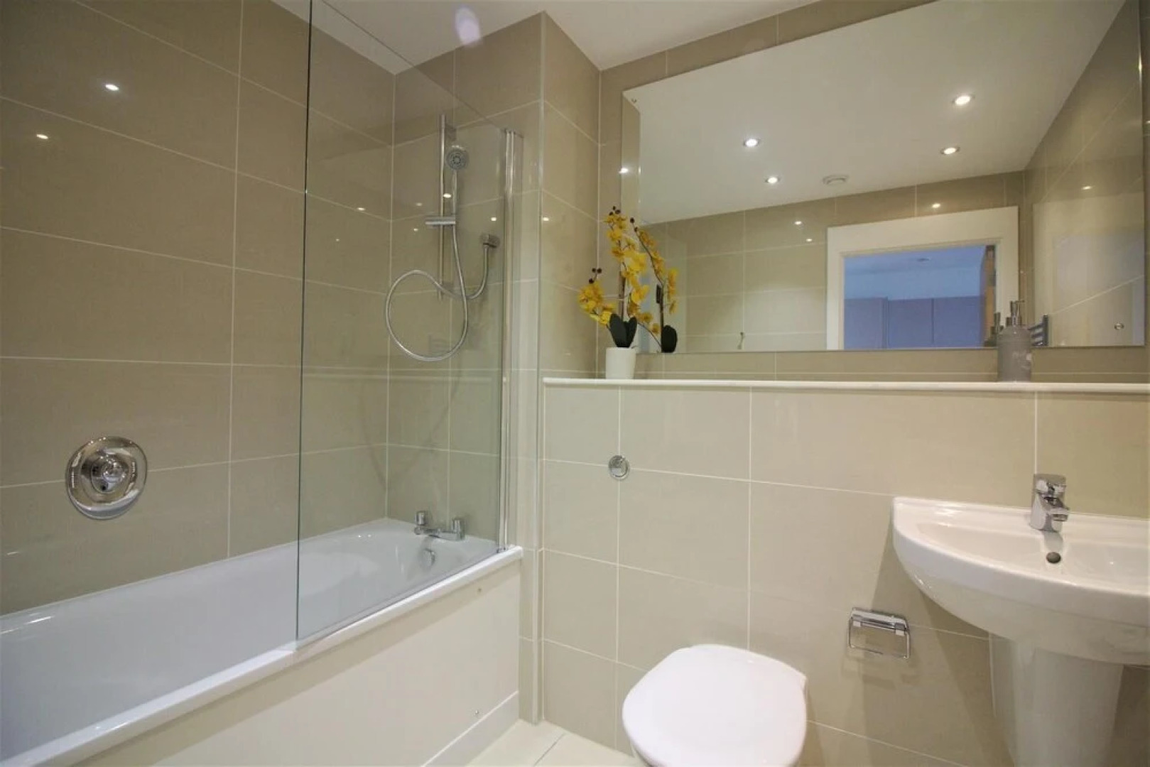 Braybrooke Apartments