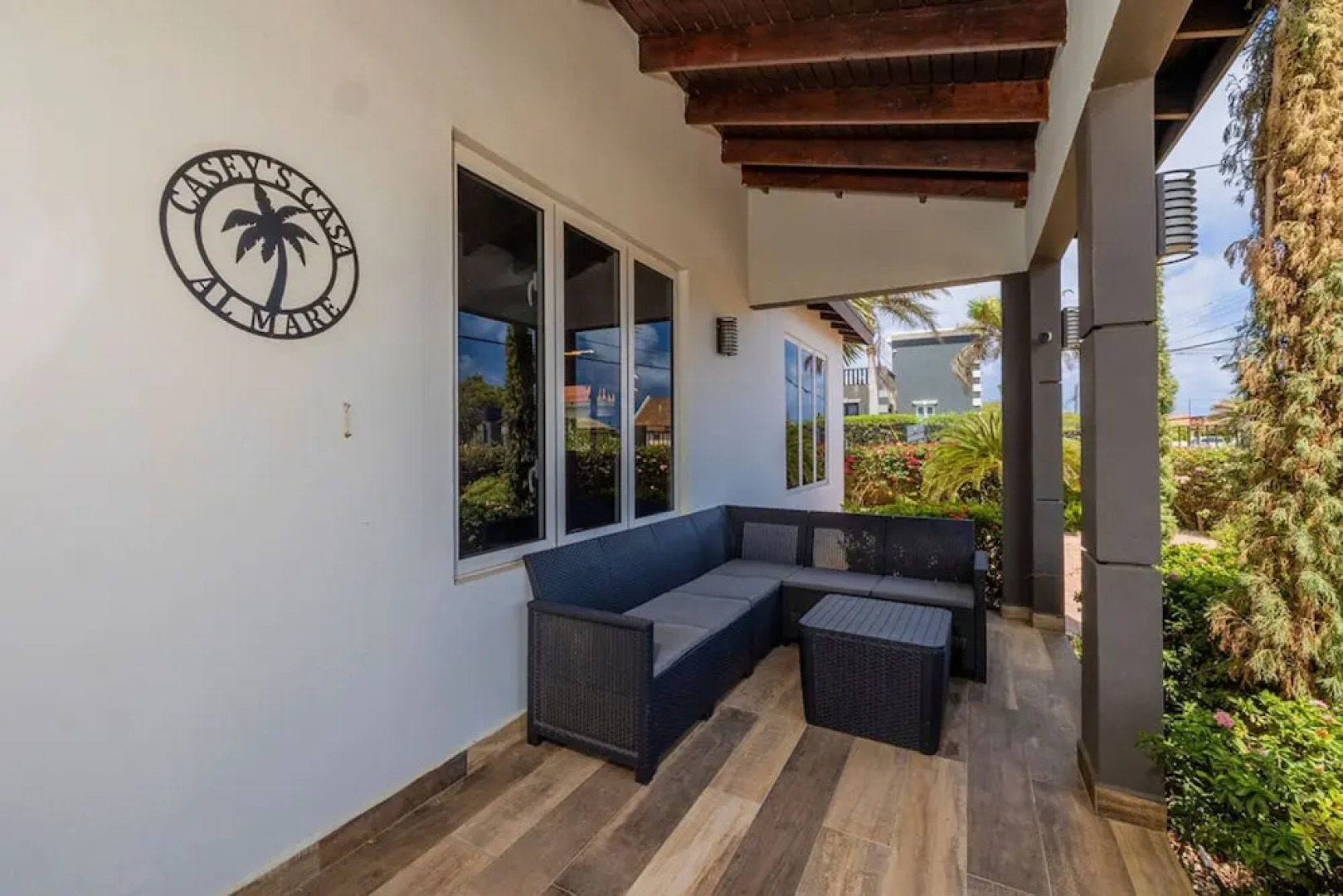 3br2ba Great Location Private Pool Amenities