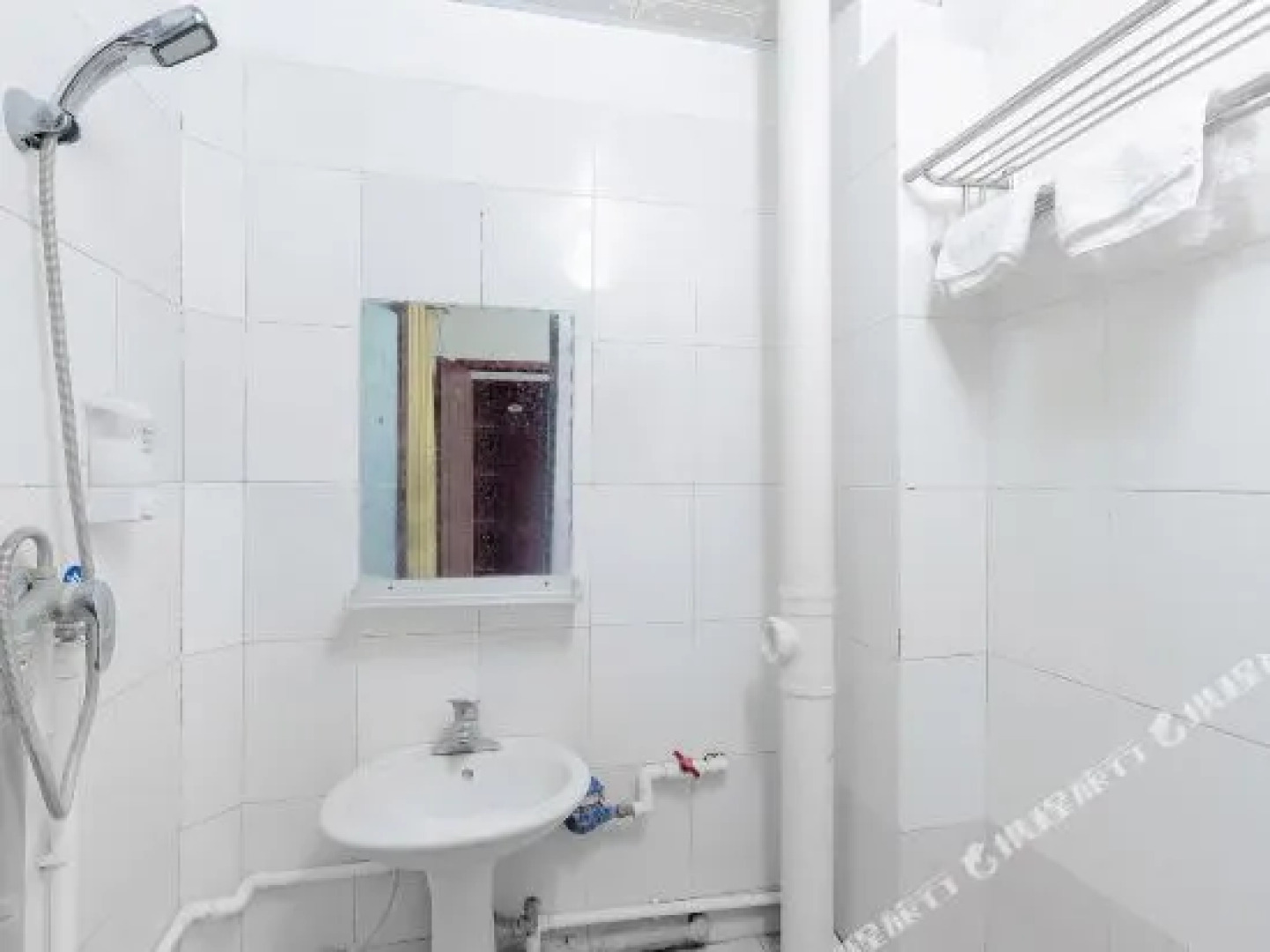 Huixiang Hotel (Haikou High-speed railway East station Wuyue Plaza store)