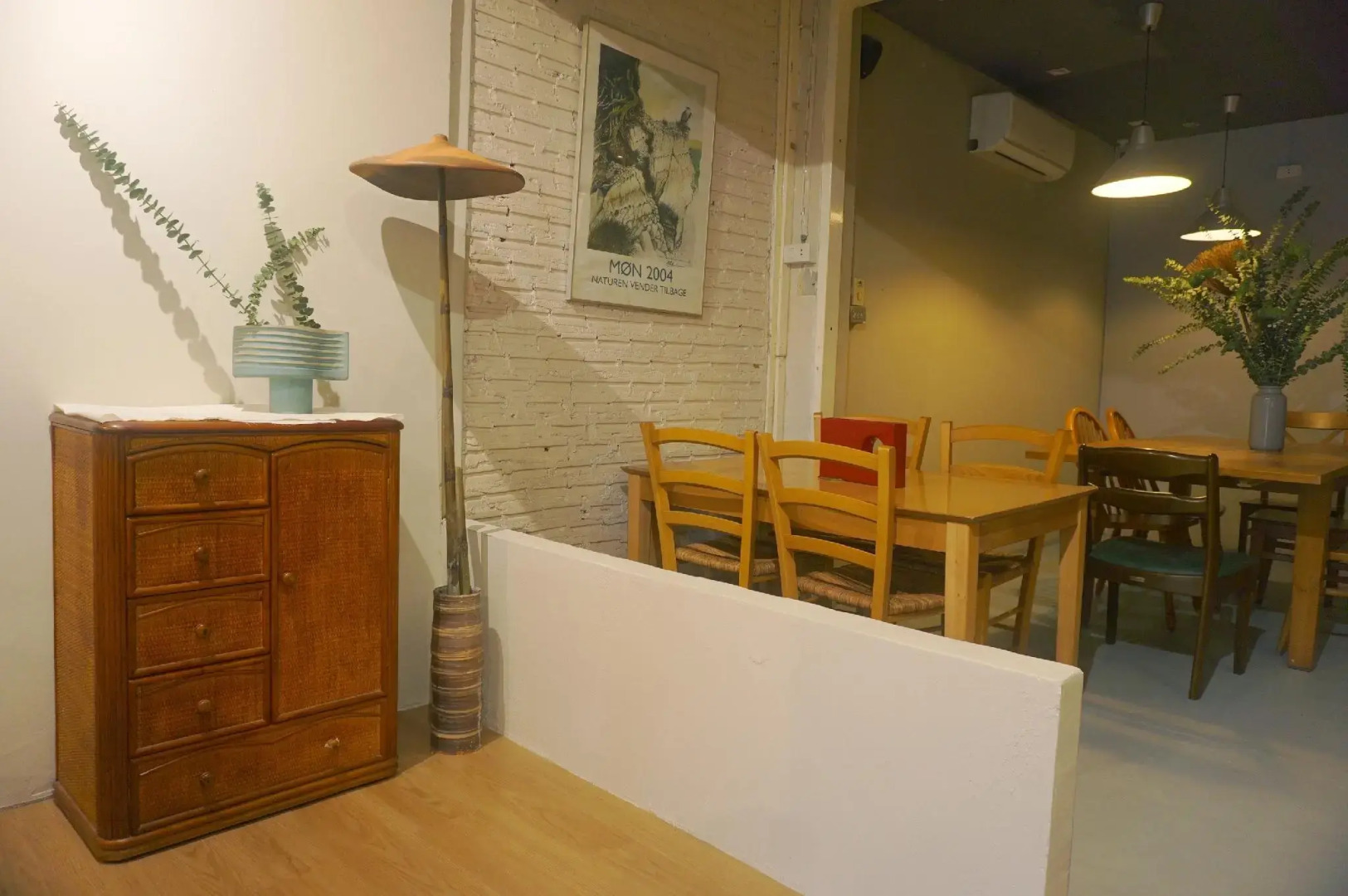 The Goose Cafe & Hostel