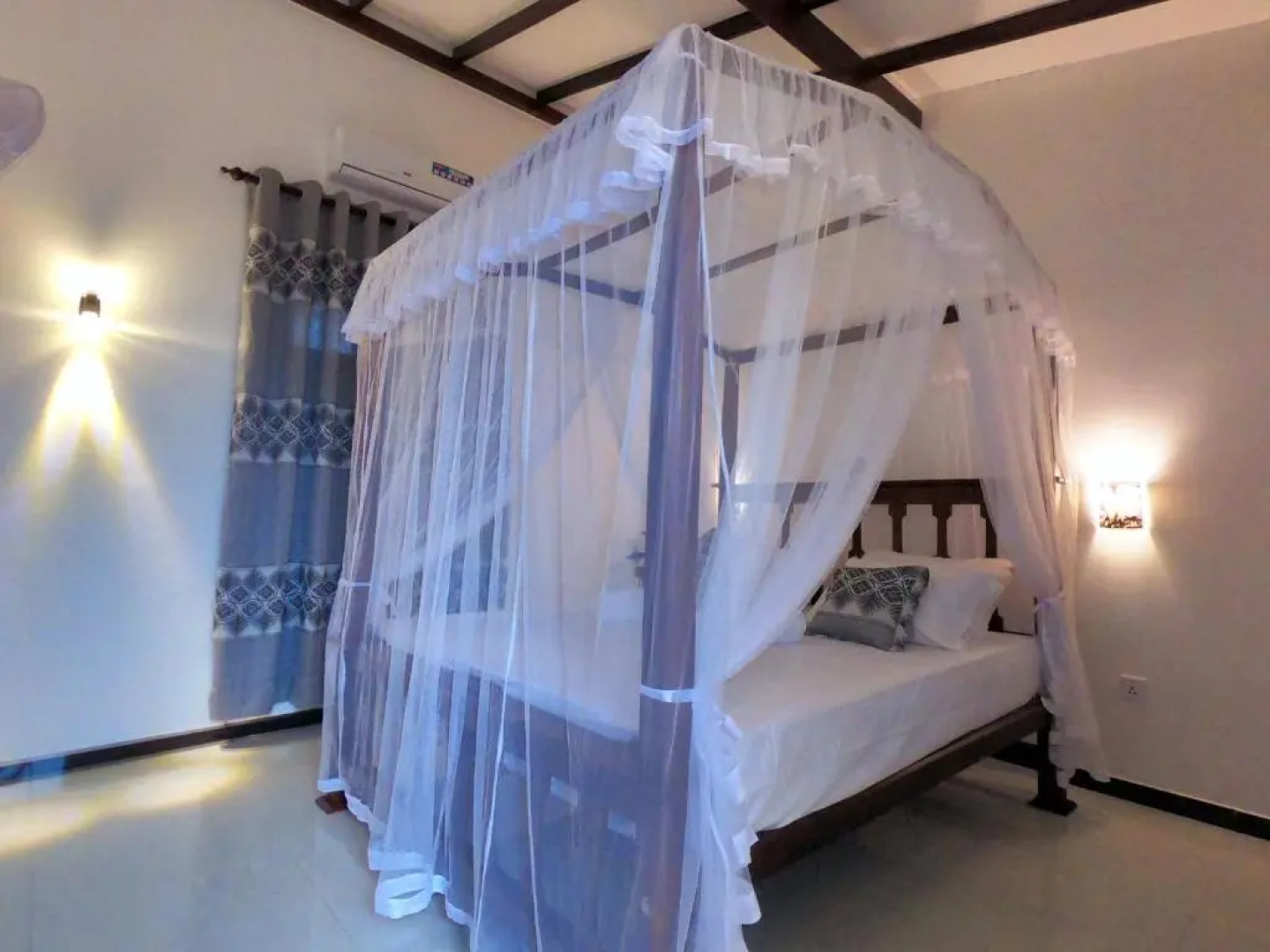 Wagon Wheel Inn - Hostel