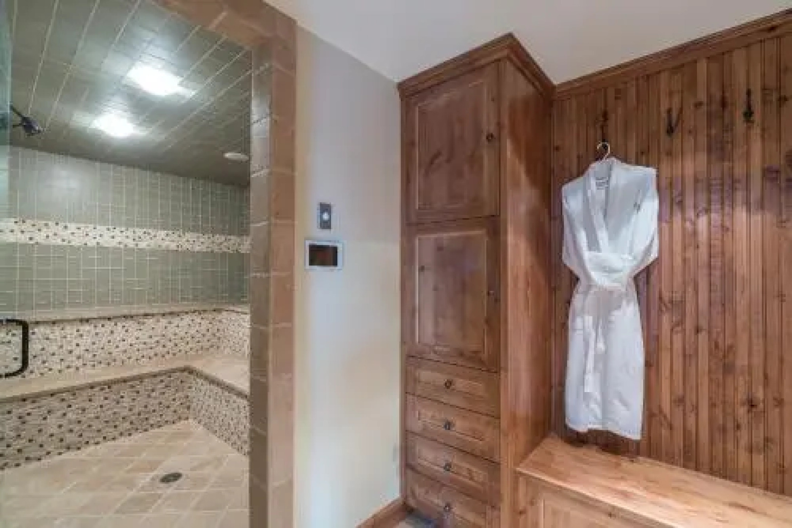 Autumn Ridge - 11 Br Home