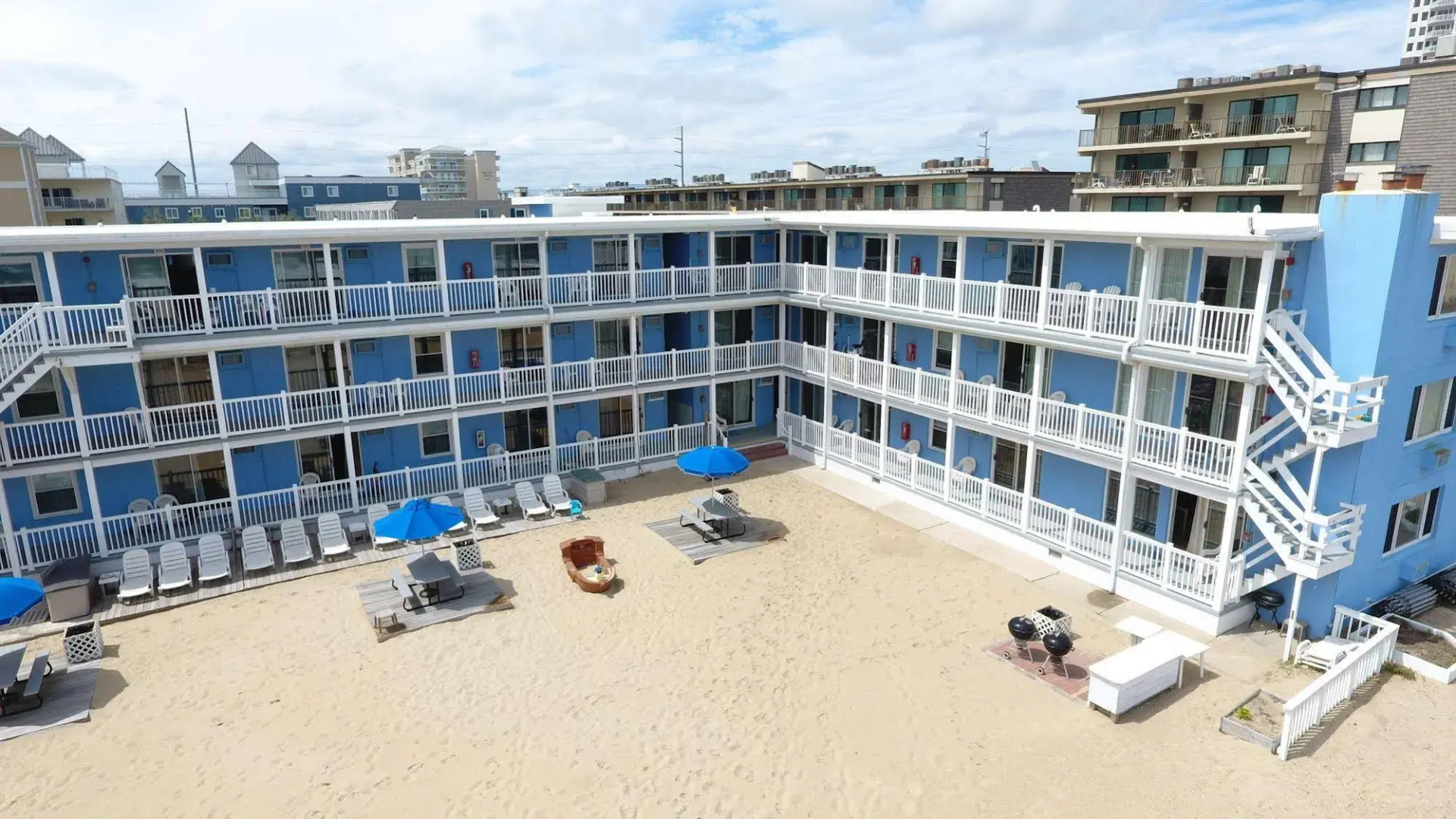 Windjammer Condominiums