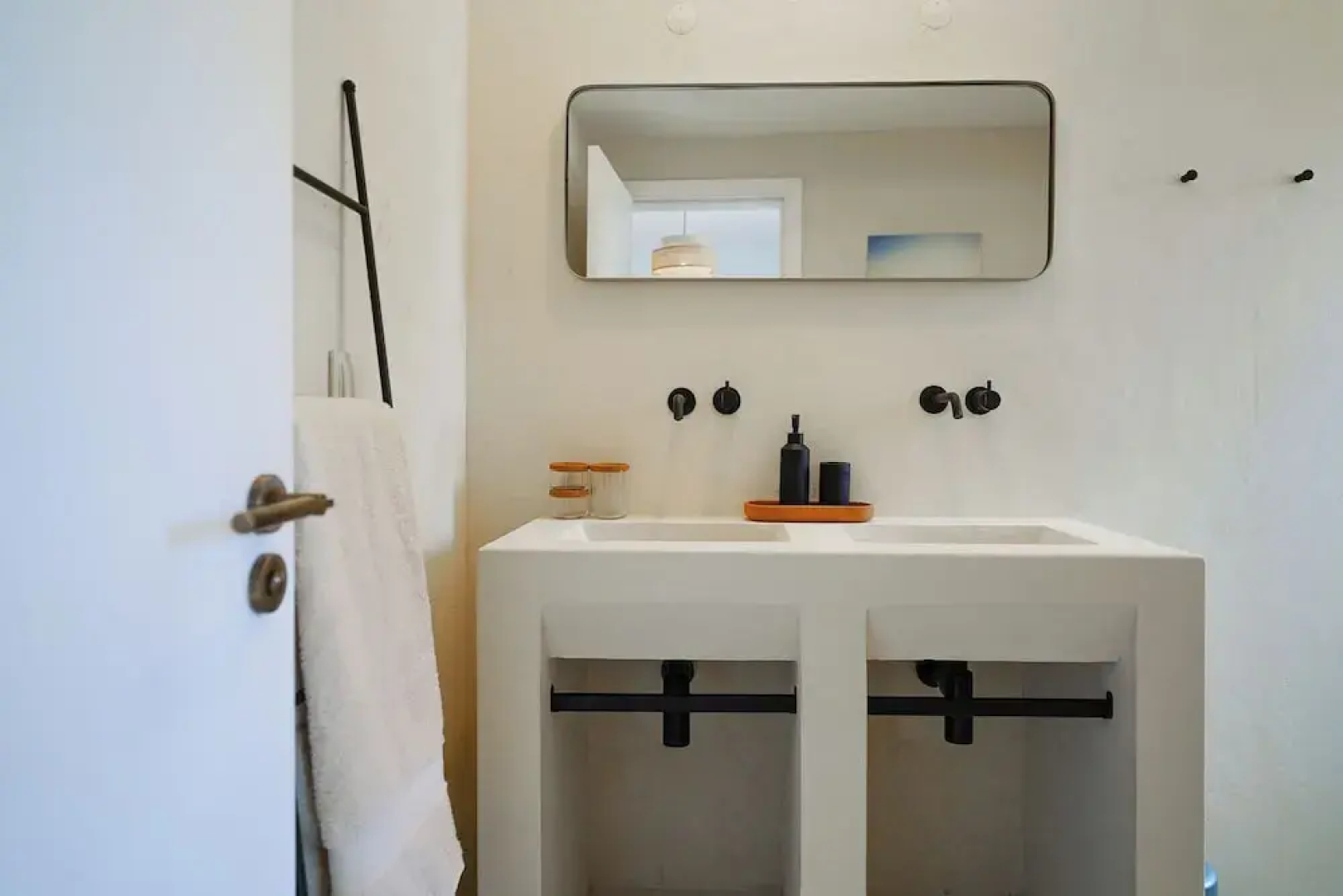 Birds of Paradise - Boutique surf lodge