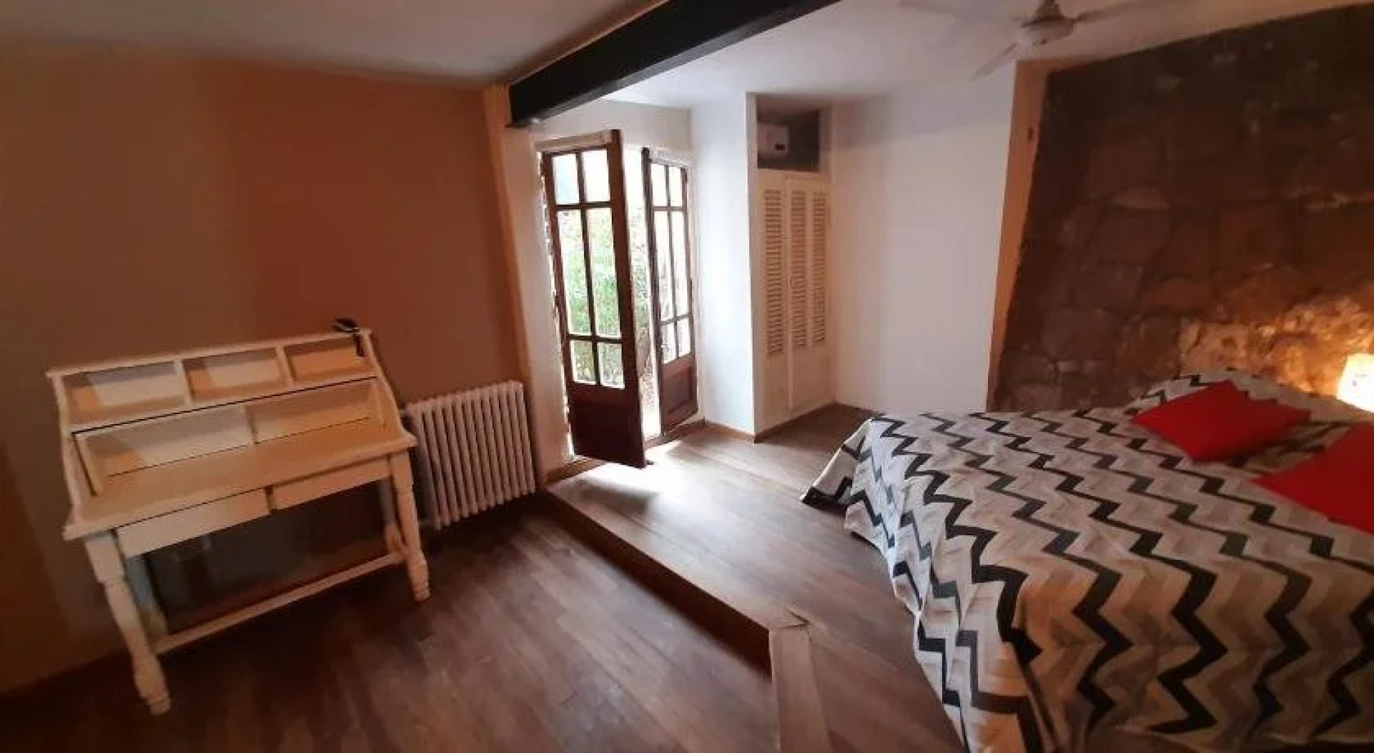 Cerro Uritorco Hotel