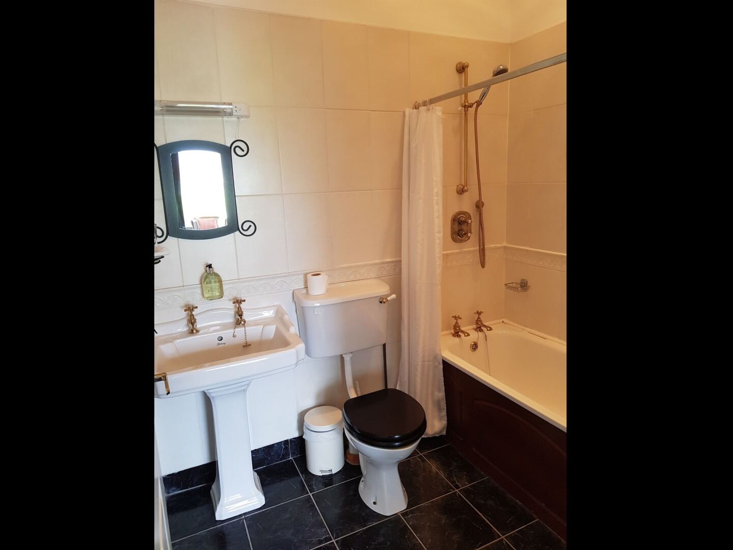 Carrygerry Country House