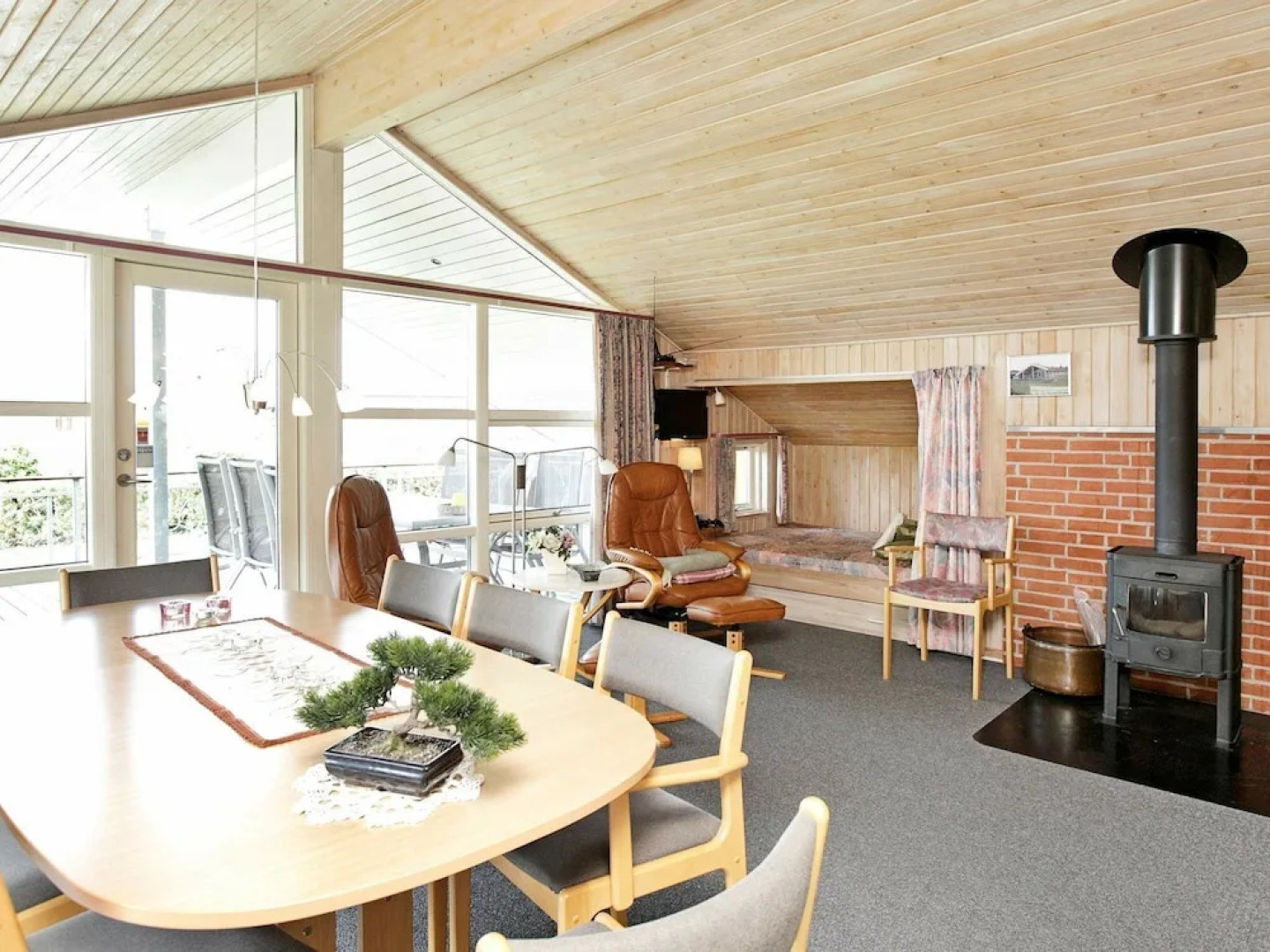 Modern Holiday Home in Millinge Near Sea