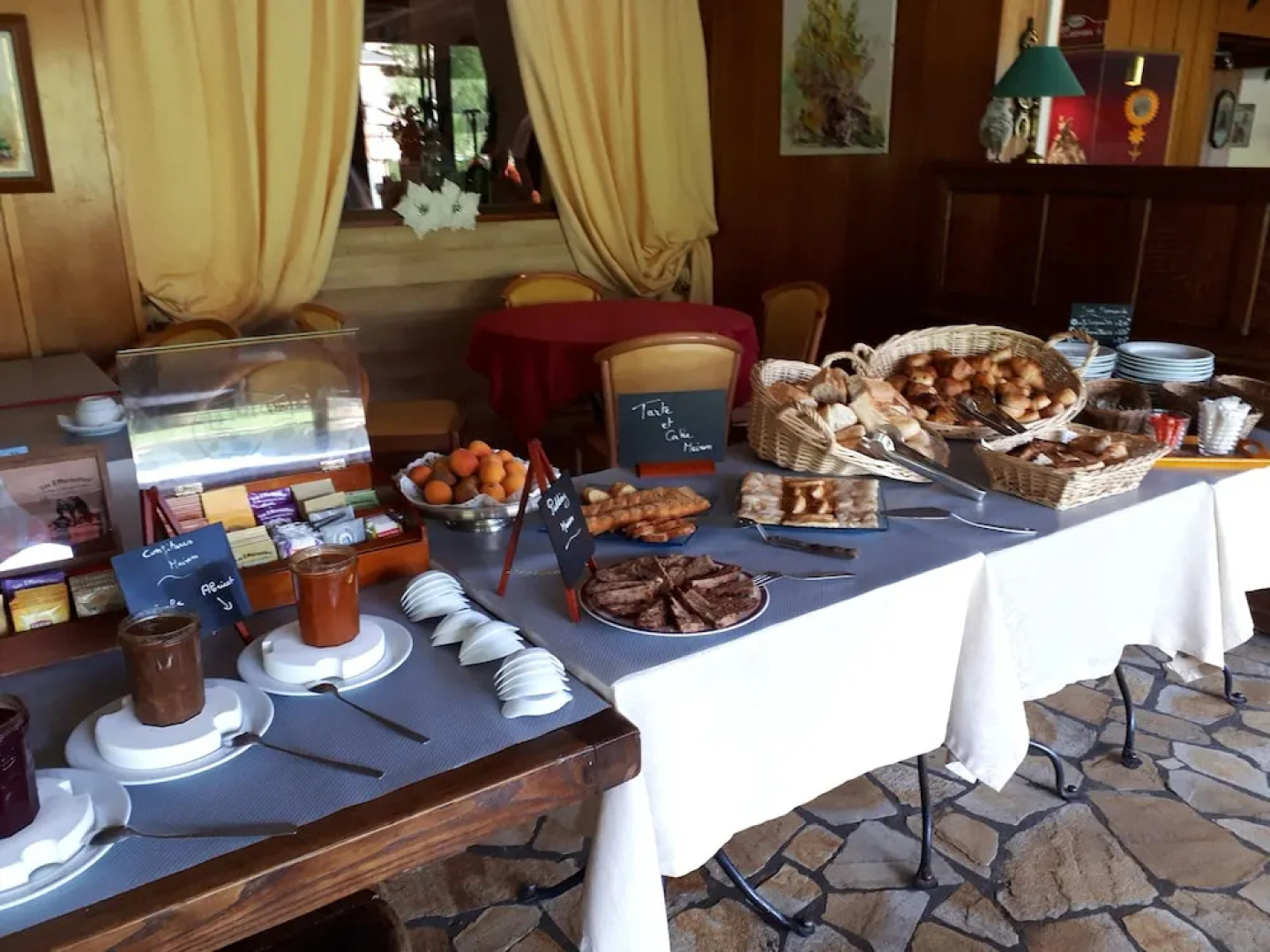 Hôtel lAdrech de Lagas