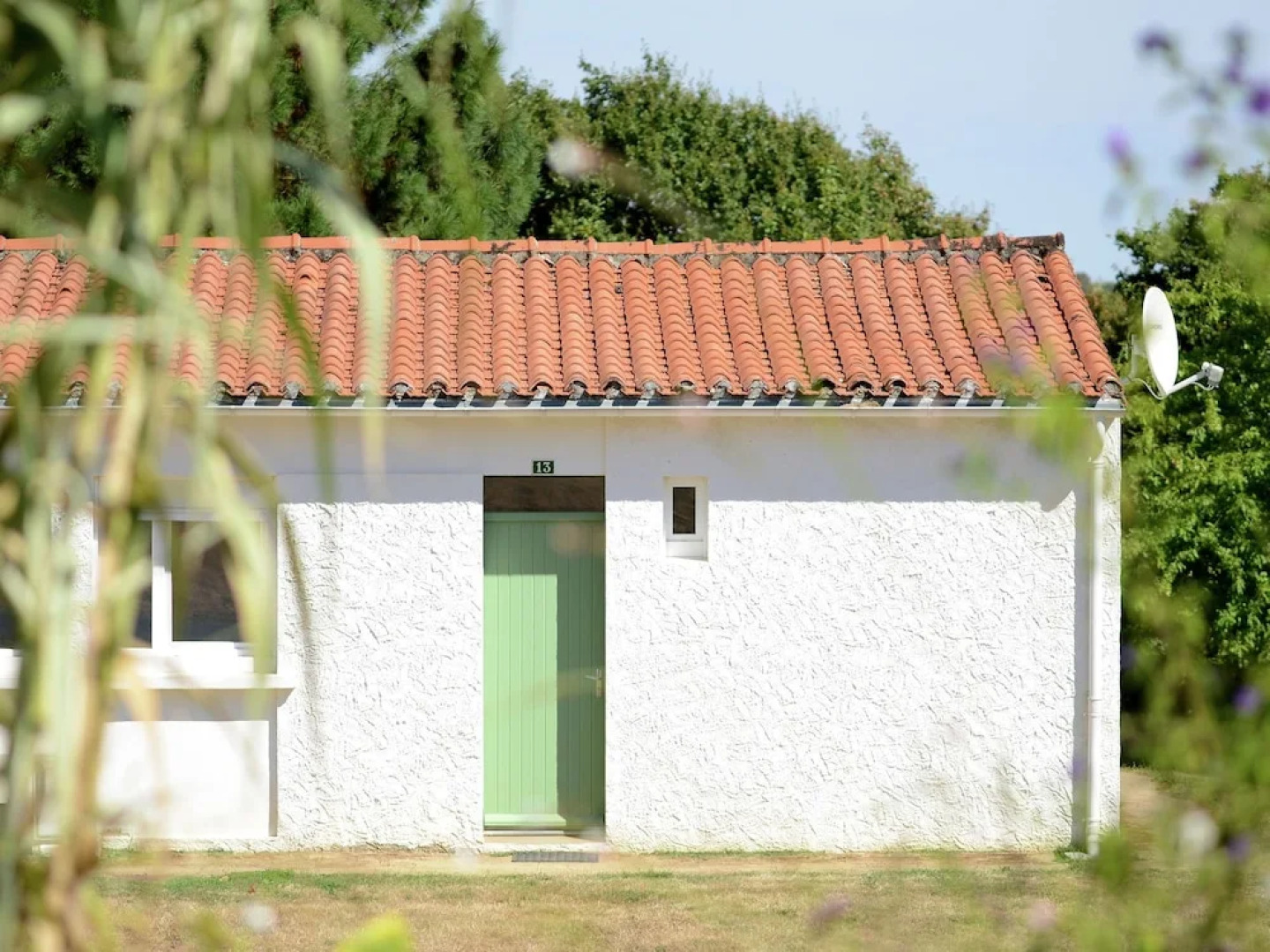 Semi-detached Bungalow With Microwave, in the Great Vendée