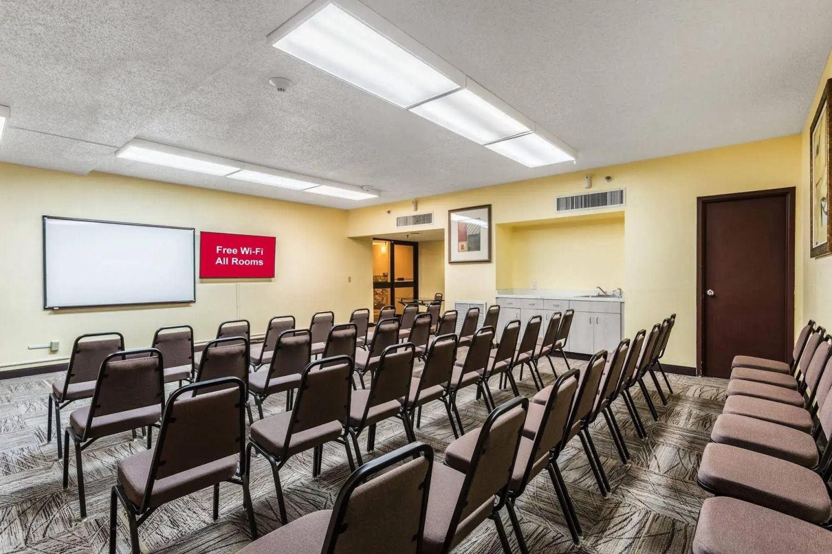 Tropical Palms Hotel