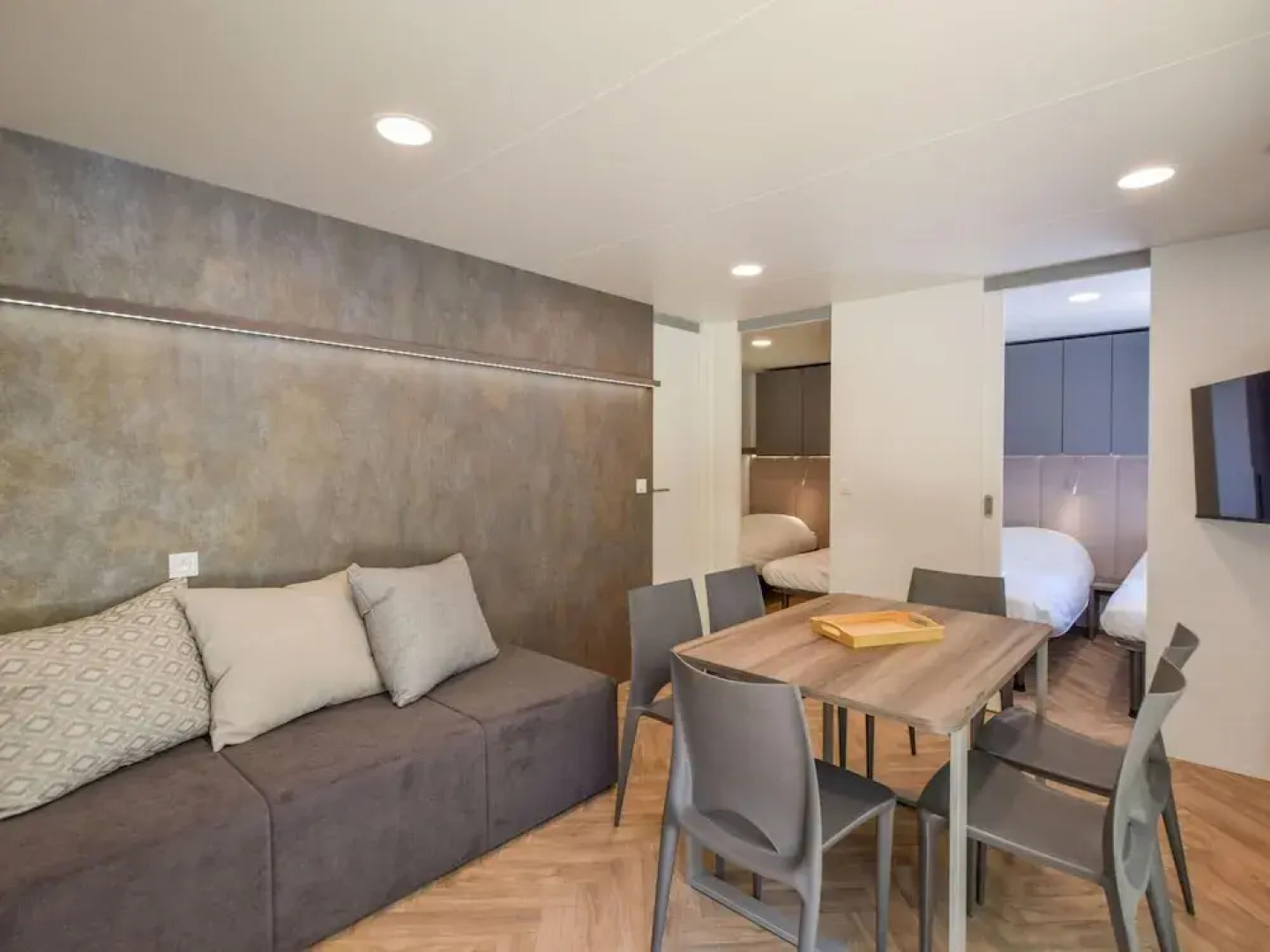 Cottage in Dordogne With Lake View and Pool