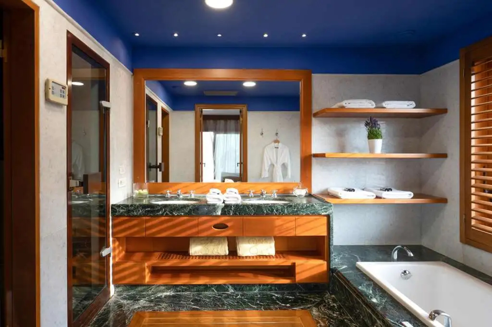 Elounda Beach Hotel & Villas, a Member of the Leading Hotels of the World